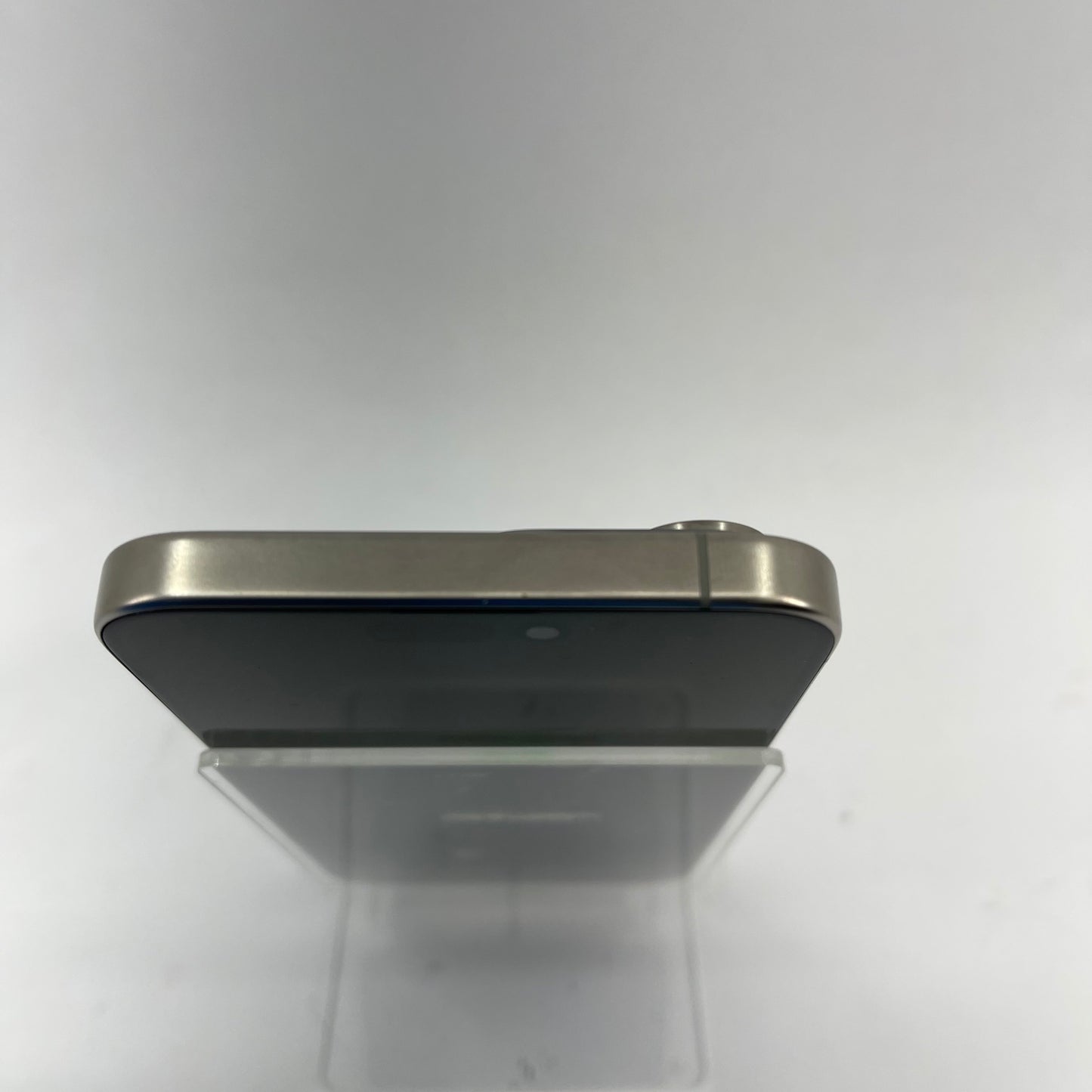 Unlocked Apple iPhone 15 Pro Max 512GB Natural Titanium MU6D3LL/A