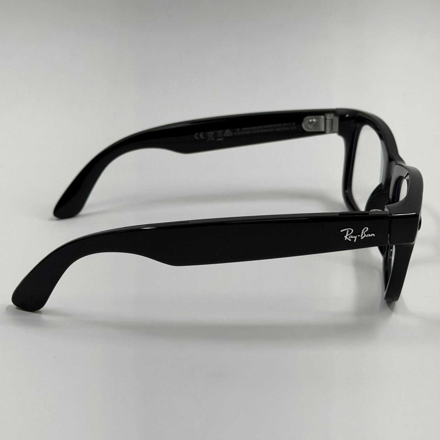 Ray-Ban Meta Wayfarer Gen 1 Shiny Black Standard RW4006 601/SB AI Smart Glasses