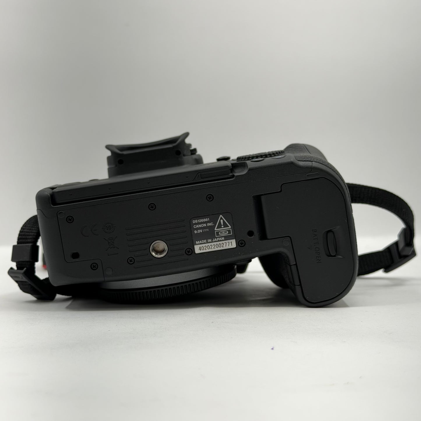 Canon EOS R6 Mark II 24.2MP Digital SLR DSLR Camera 433 Shutter Count