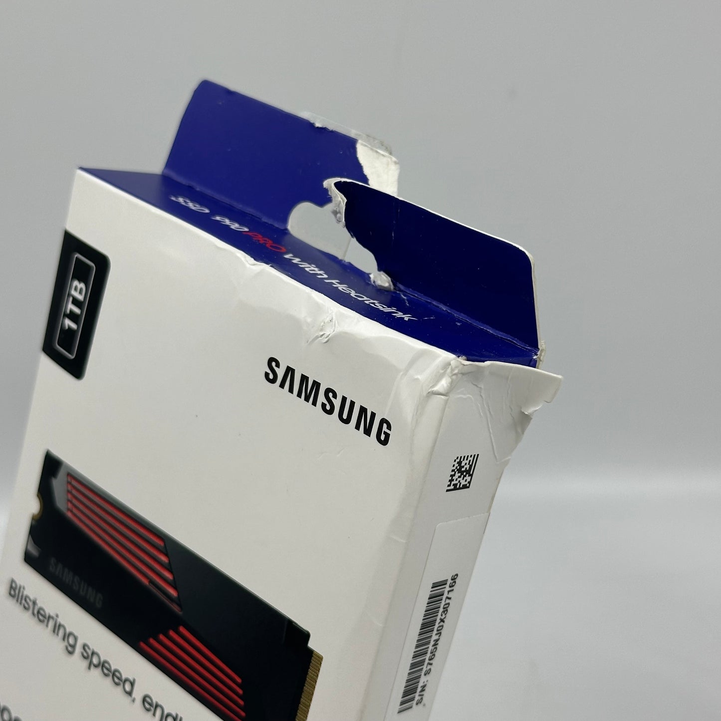 New Samsung 990 Pro 1TB M.2 PCIe 4.0 NVMe SSD MZ-V9P1T0
