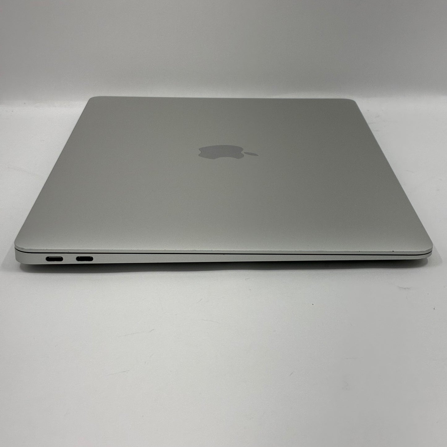 2018 Apple MacBook Air 13.3" i5 1.6GHz 16GB RAM 256GB SSD Silver A1932