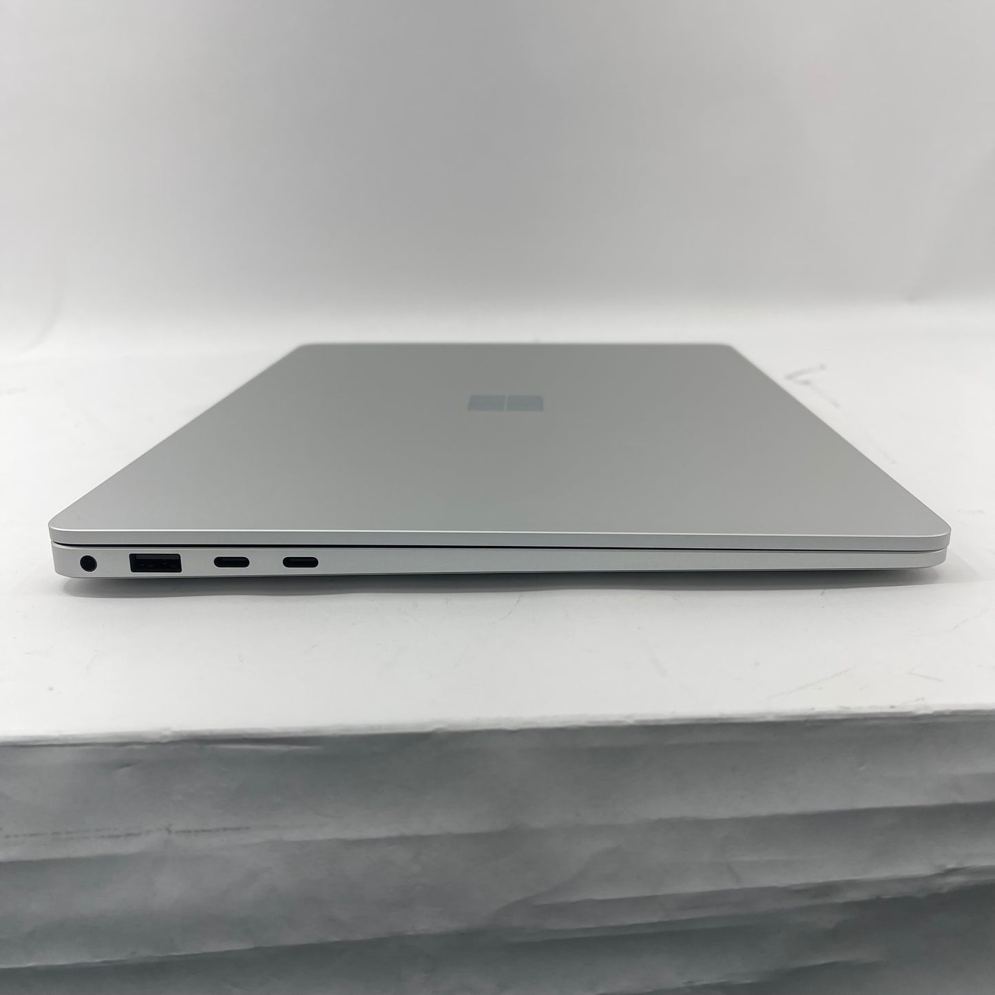 Microsoft Surface Laptop 7 2036 13.8" Snapdragon X Elite 16GB RAM 512GB SSD