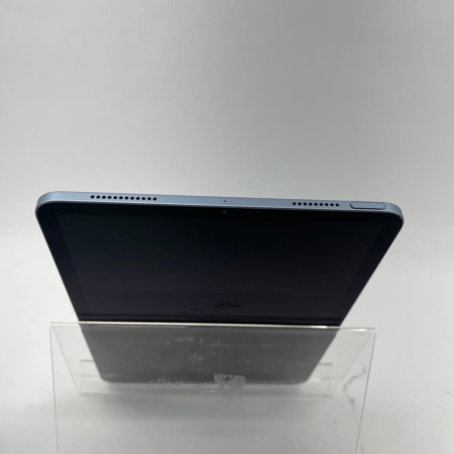 WiFi Only Apple iPad Air 4th Gen 64GB Sky Blue MYFQ2LL/A