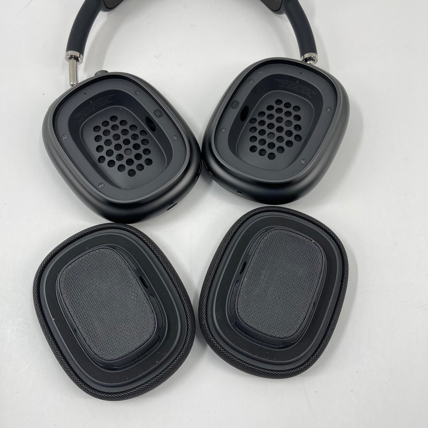 Apple AirPods Max Wireless Over-Ear Headphones Space Gray MGYH3AM/A