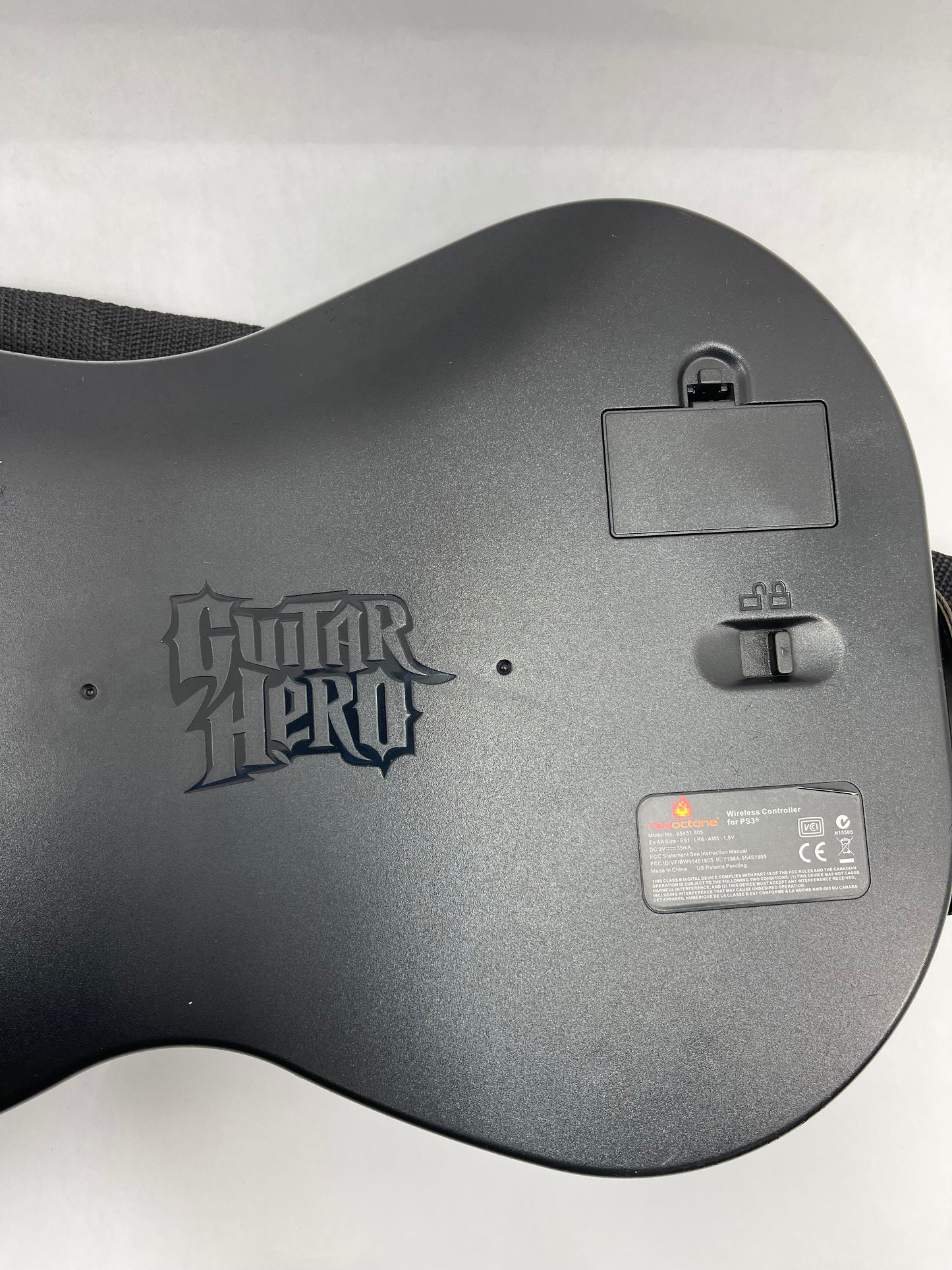 Red Octane Guitar Hero World Tour Sunburst Controller PS3 95451.805 No Dongle