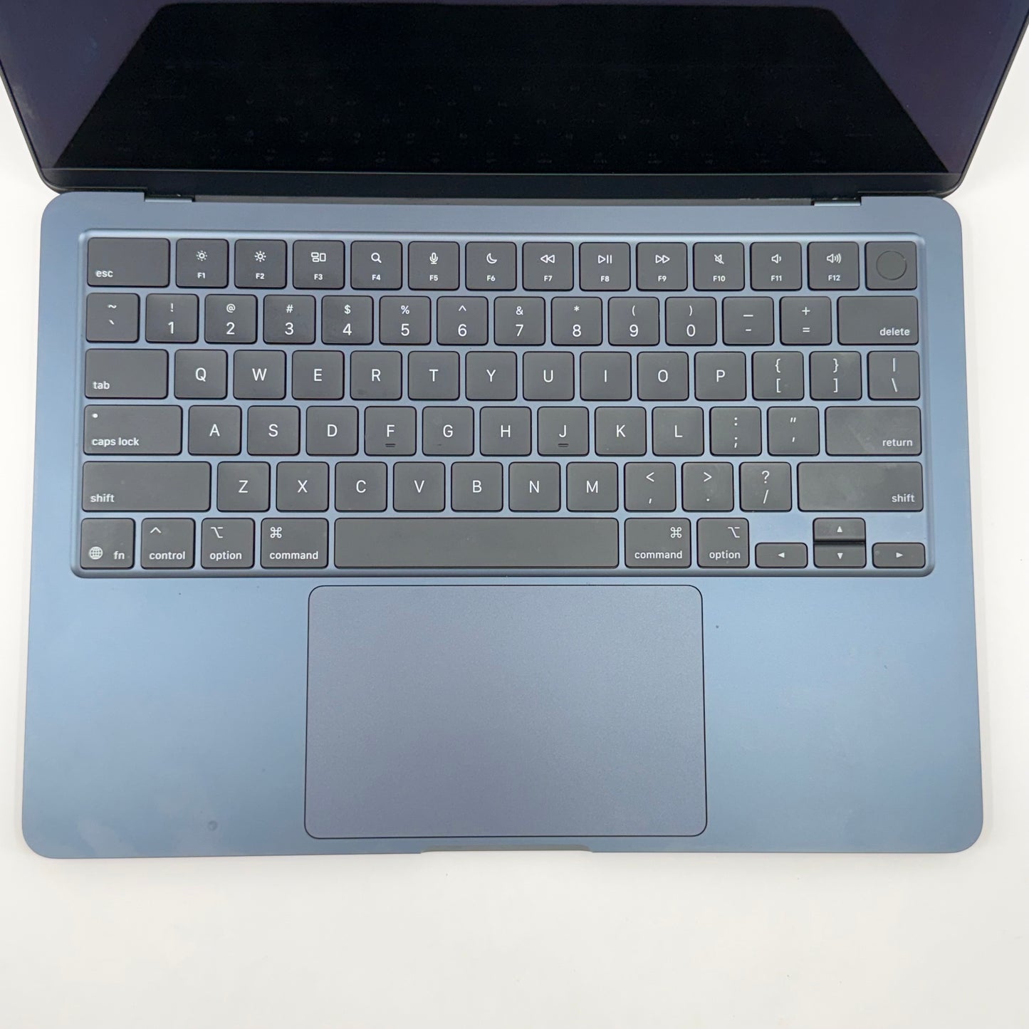 2025 Apple MacBook Air 13.6" M4 8C GPU 4.5GHz 16GB RAM 256GB SSD A3240