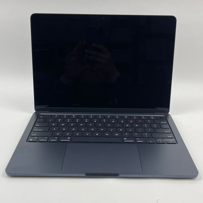 2024 Apple MacBook Air 13.6" M3 8C GPU 4.0GHz 16GB RAM 256GB SSD A3113