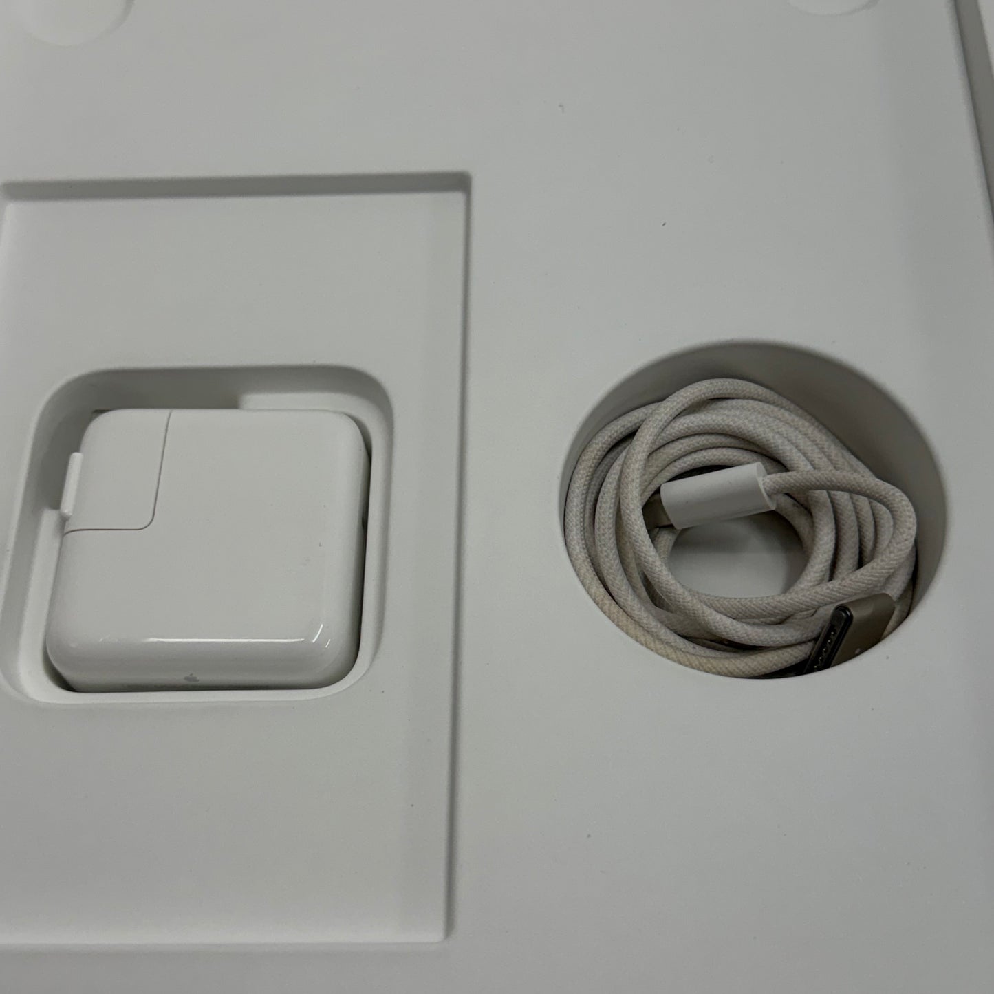 2025 Apple MacBook Air 13" M4 8C GPU 4.5GHz 16GB RAM 256GB SSD A3240