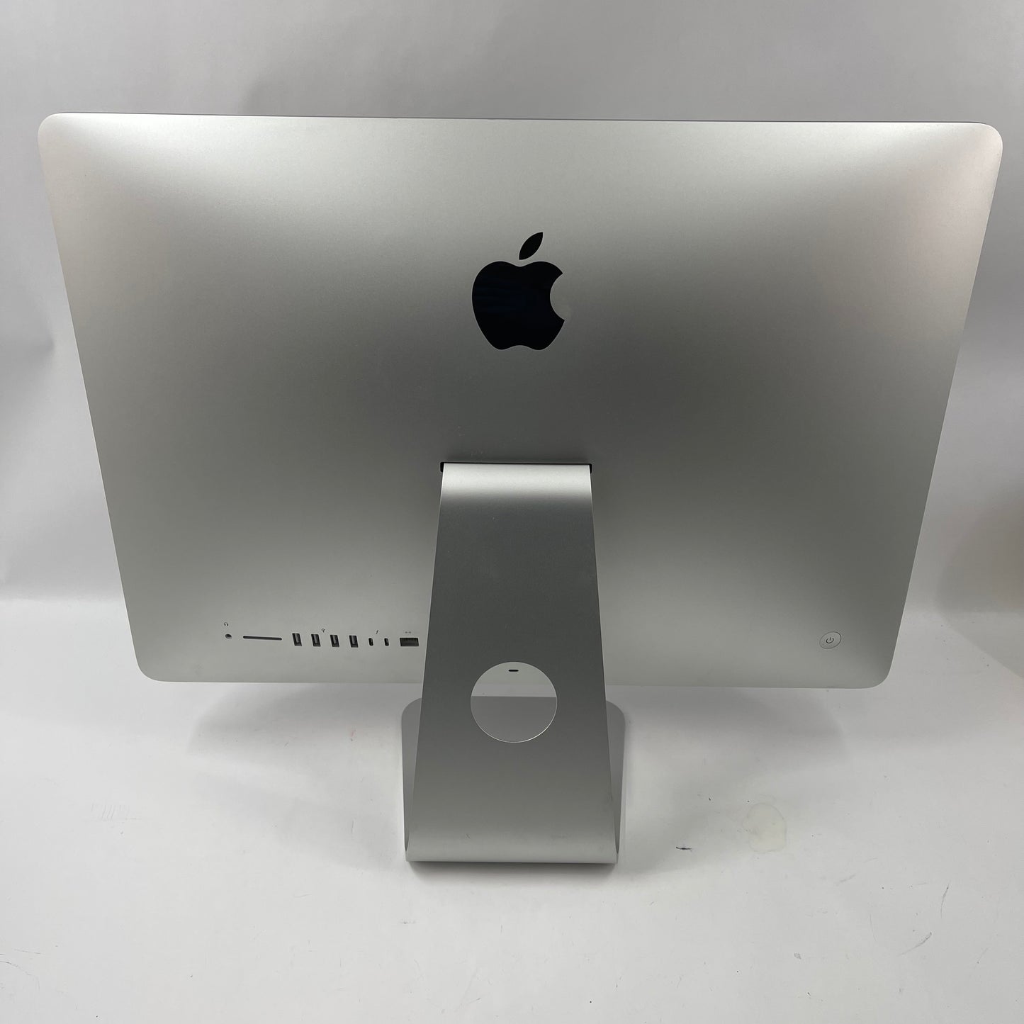 2019 Apple iMac 21.5" i3 3.6GHz 8GB RAM 256GB SSD Silver A2116