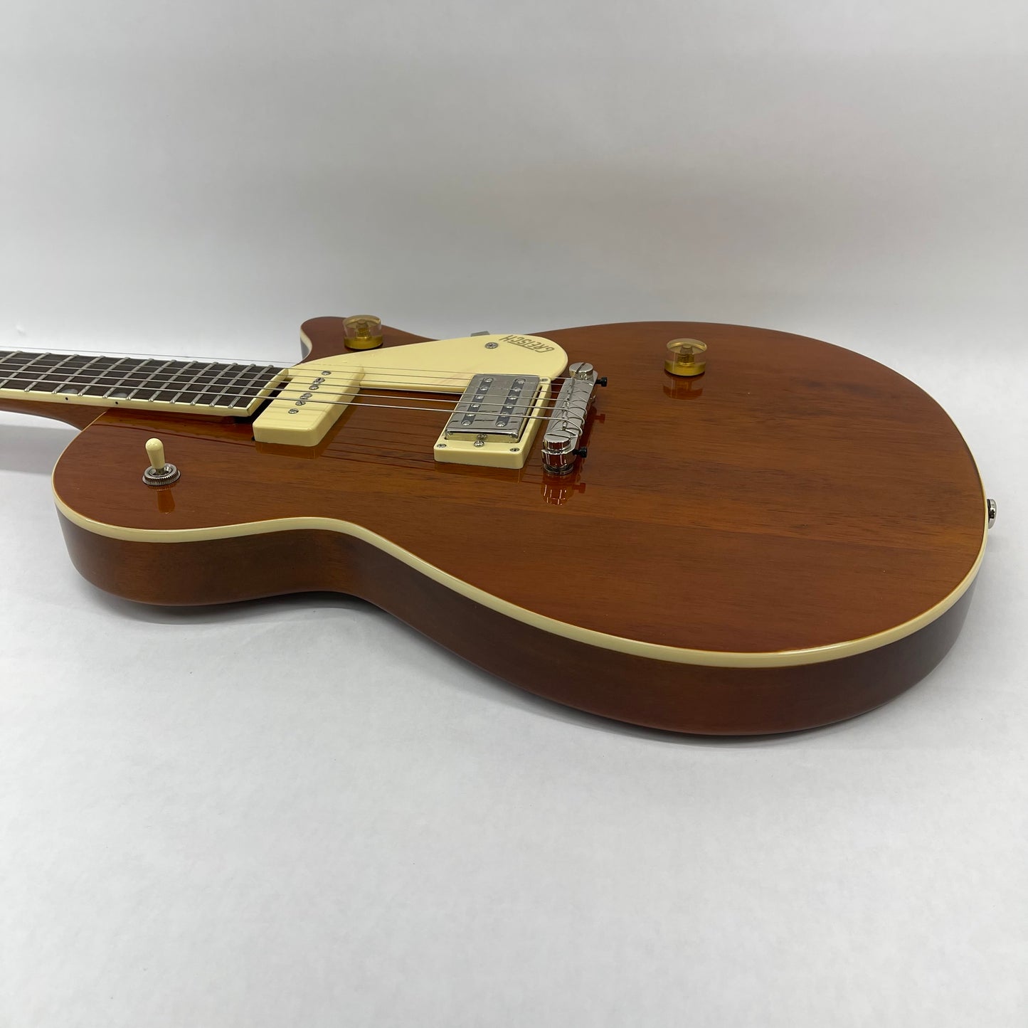 Gretsch Streamliner Walnut Solid Body Electric Guitar G2215-P90