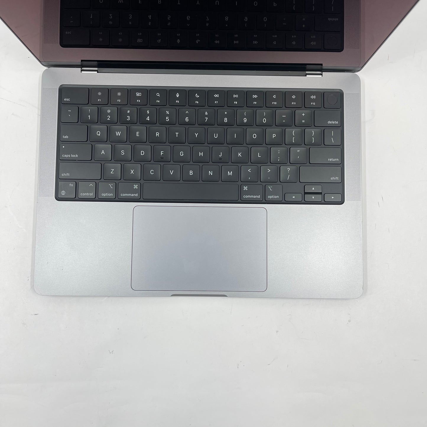 2023 Apple MacBook Pro 12" M3 10C GPU 4.0GHz 16GB RAM 256GB SSD MXE03LL/A