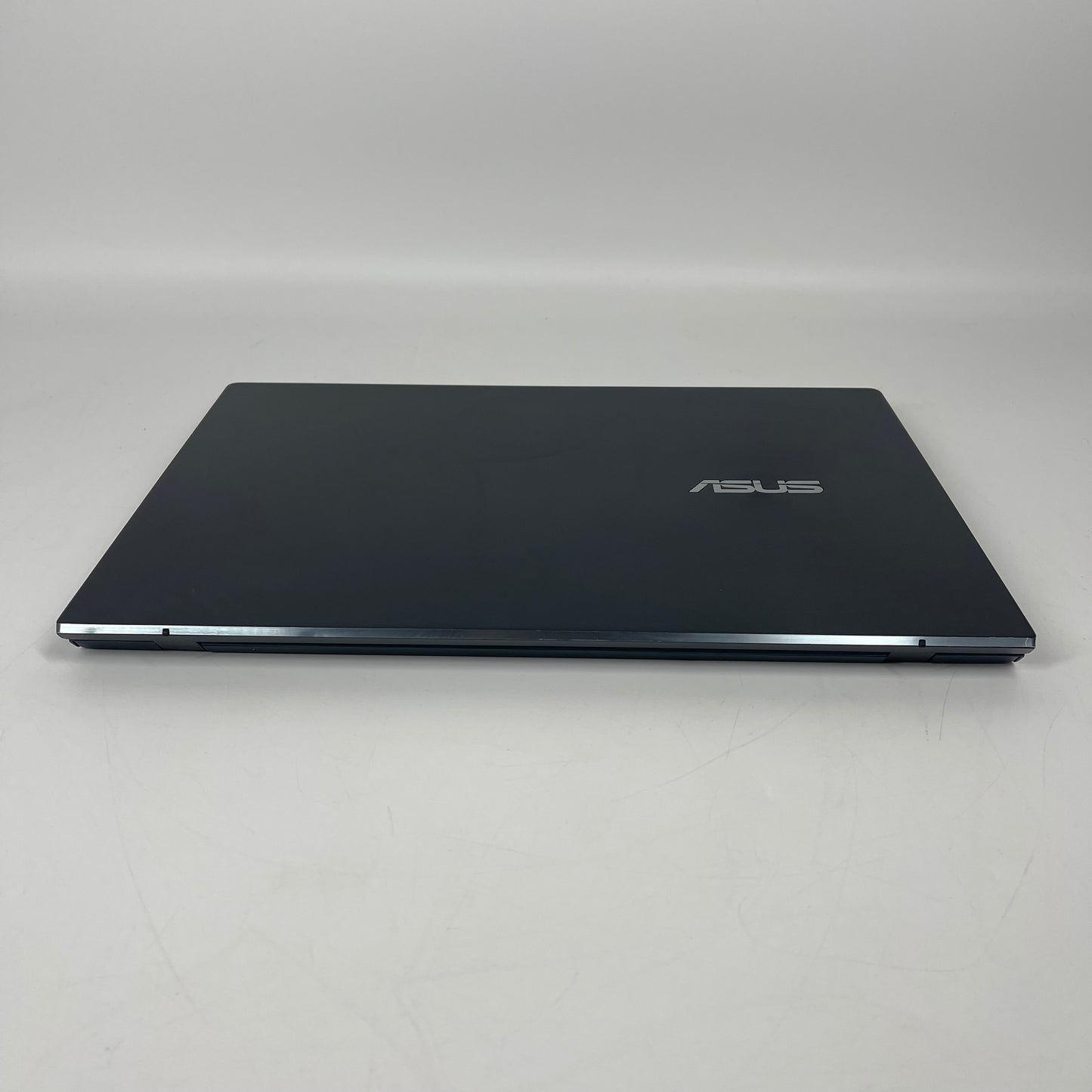 ASUS ZenBook Pro Duo UX482E 14" i7-1165G7 2.80GHz 16GB RAM 1TB SSD GeForce MX450