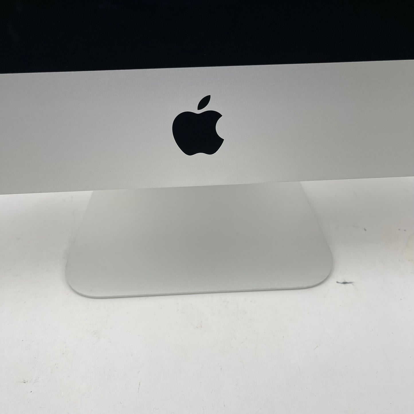 2017 Apple iMac 21.5" i5 7th Gen 3.0GHz 8GB RAM 1TB HDD Silver A1418