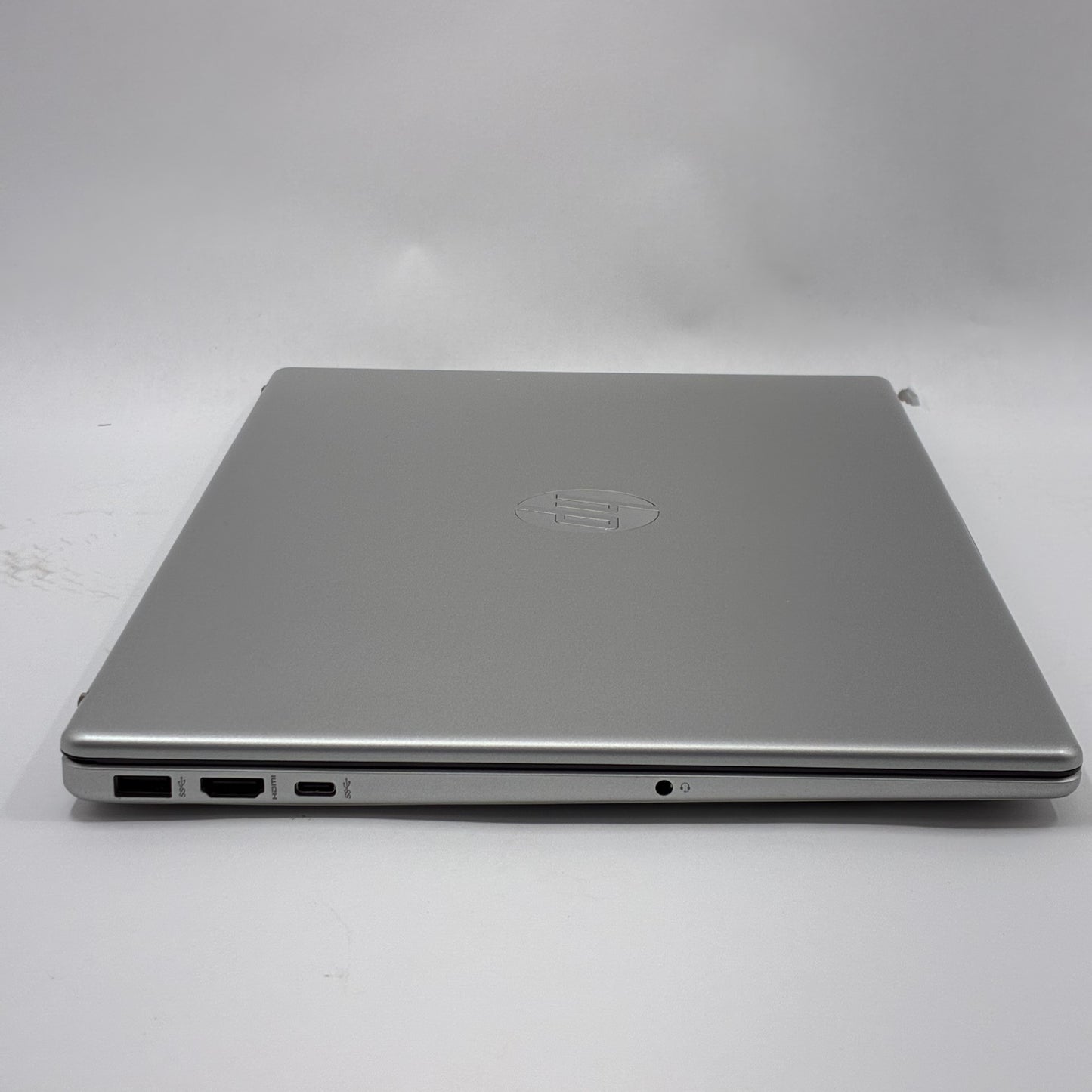 HP Laptop 15-FD0005DX 15.6" i5-1235U 1.3GHz 8GB RAM 512GB SSD