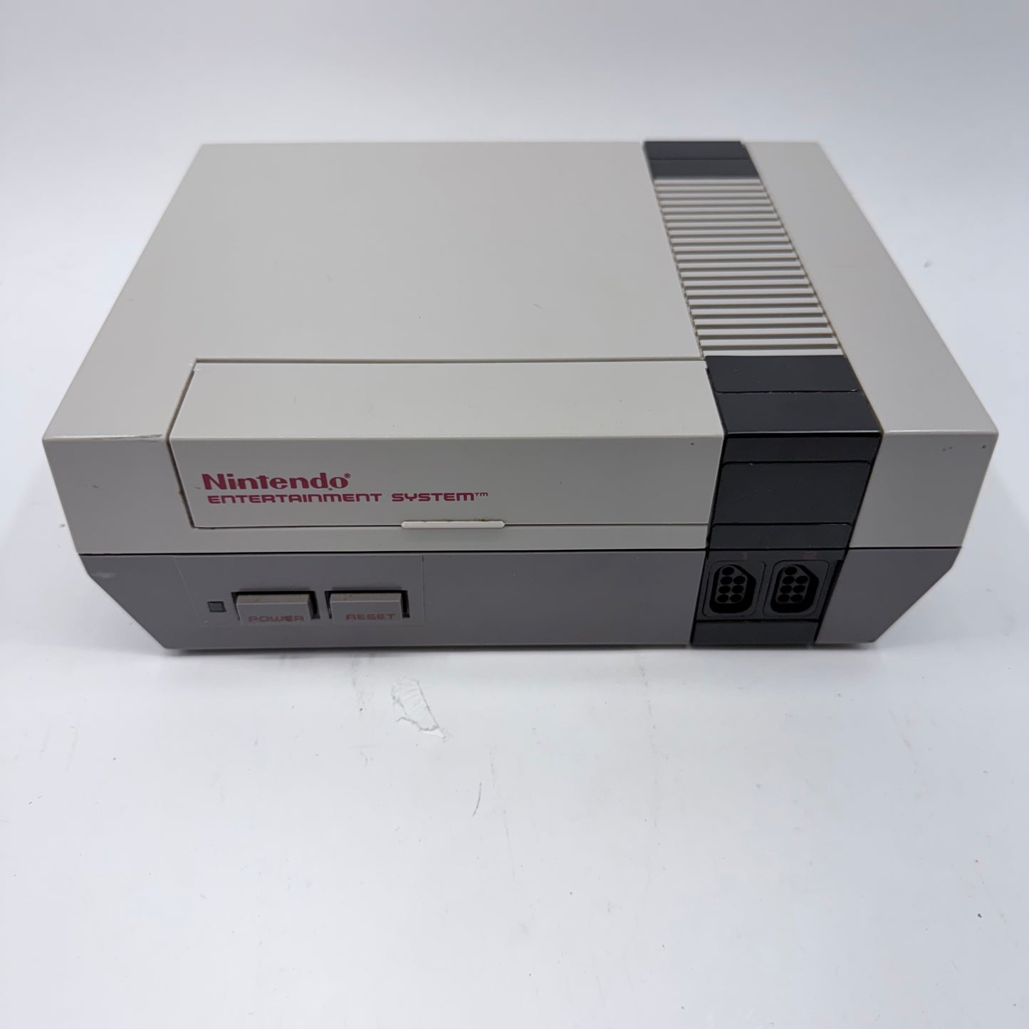 Nintendo Entertainment System NES Video Game Console NES-001 Gray