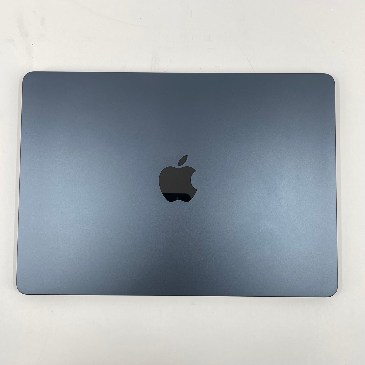 2024 Apple MacBook Air 13.6" M3 8C GPU 4.0GHz 16GB RAM 256GB SSD A3113