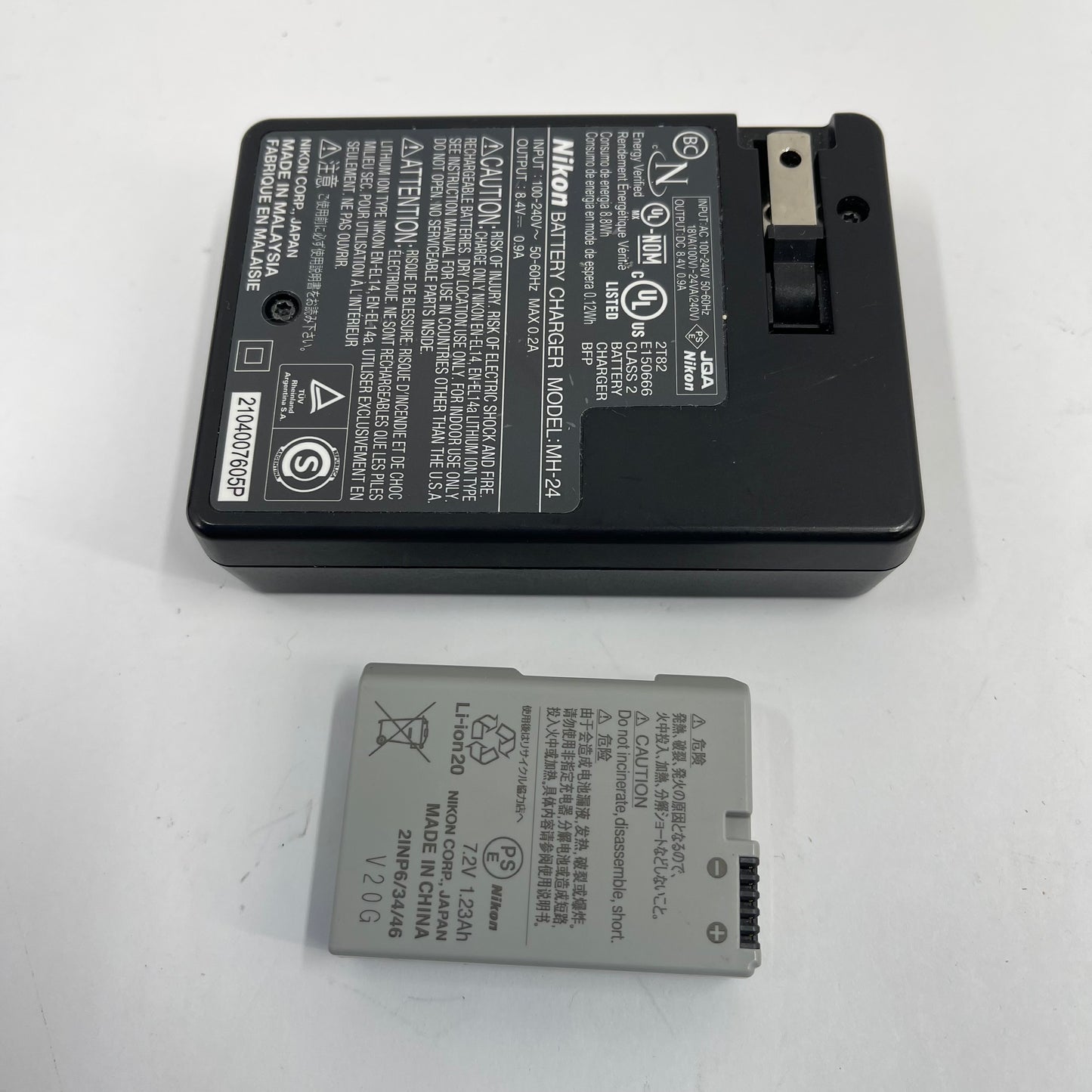 Nikon D3500 24.2MP Digital SLR DSLR Camera 3916 Shutter Count