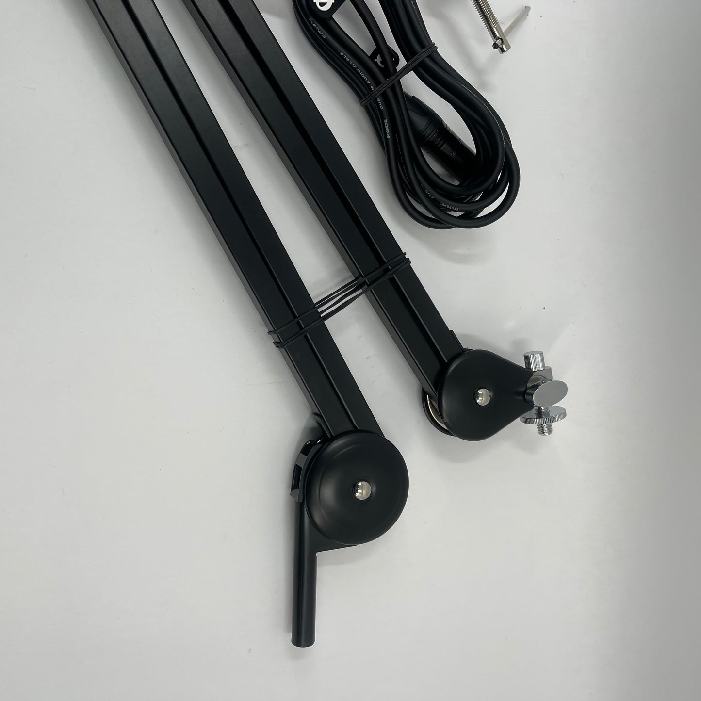 Rode PodMic 20 Hz - 20 kHz Dynamic Podcasting Microphone PODMIC