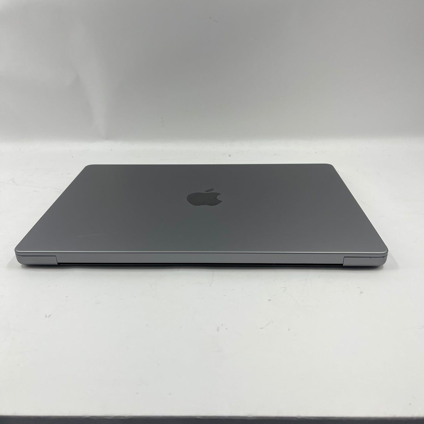 2023 Apple MacBook Pro 12" M3 10C GPU 4.0GHz 16GB RAM 256GB SSD MXE03LL/A