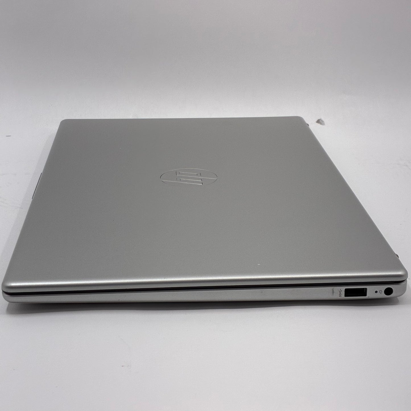HP Laptop 15-FD0005DX 15.6" i5-1235U 1.3GHz 8GB RAM 512GB SSD