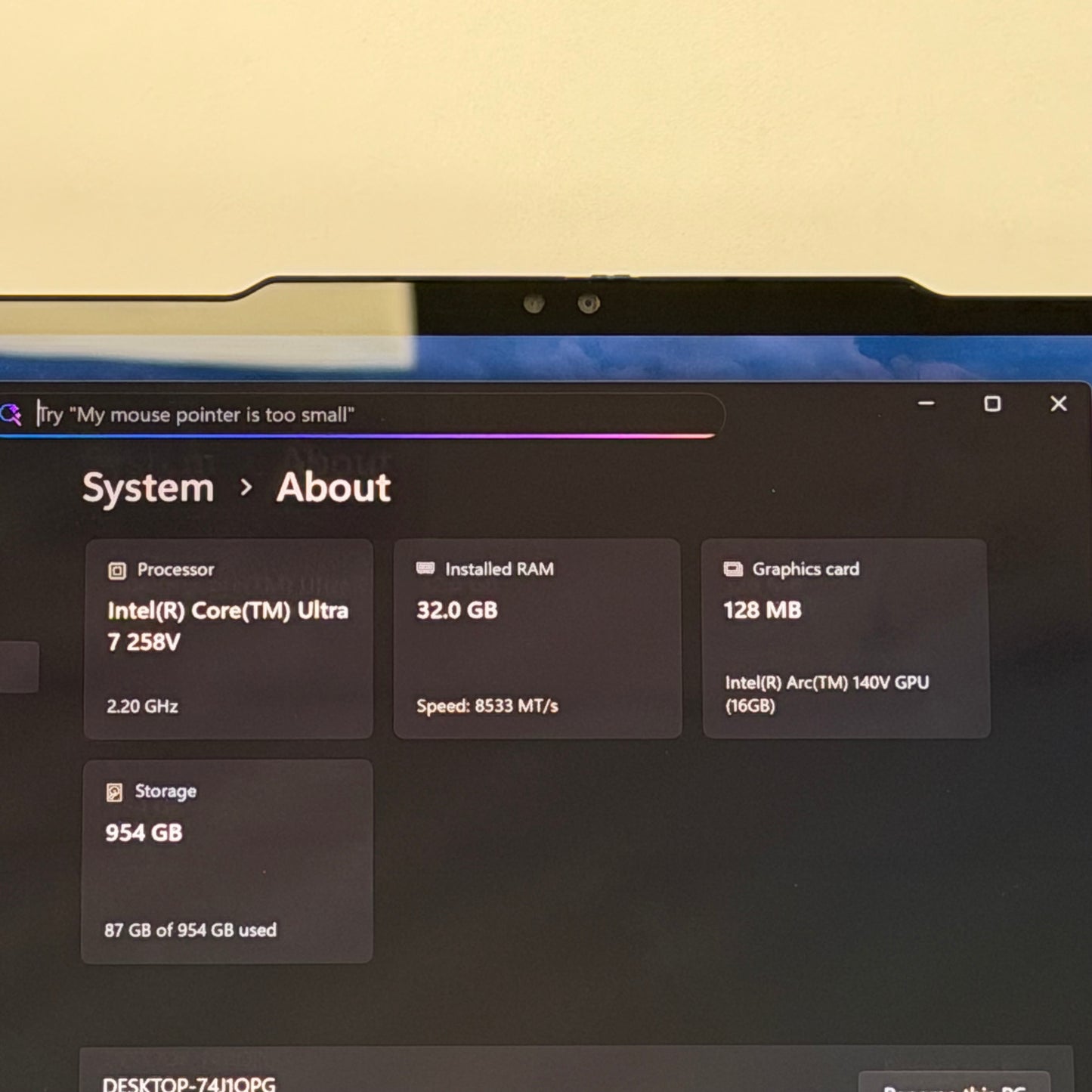 Lenovo Yoga 9i 2-in-1 14ILL10 14" Core Ultra 7 258V 2.2GHz 32GB RAM 1TB SSD