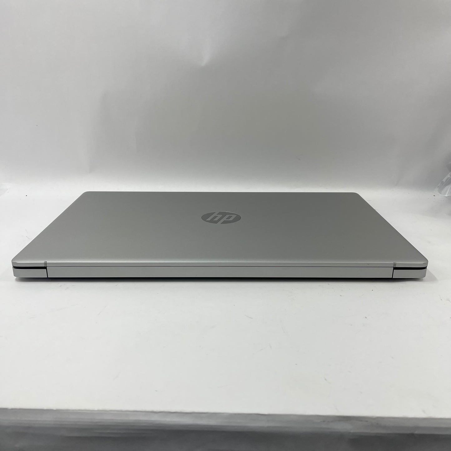 HP Laptop 17-CP2196NR 17.3" Ryzen 3 7320U 2.4GHz 8GB RAM 500GB SSD