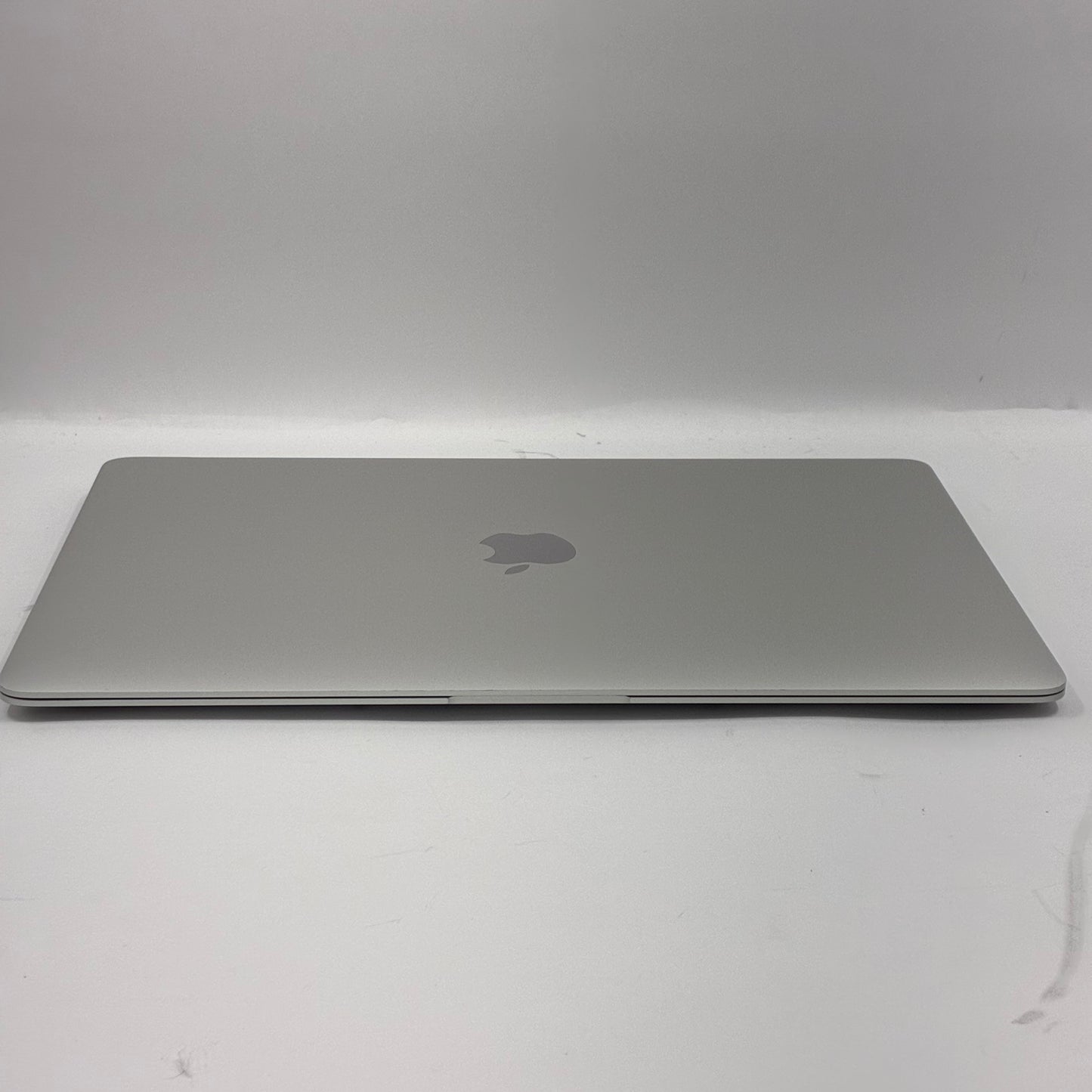 2018 Apple MacBook Air 13.3" i5 1.6GHz 16GB RAM 256GB SSD Silver A1932