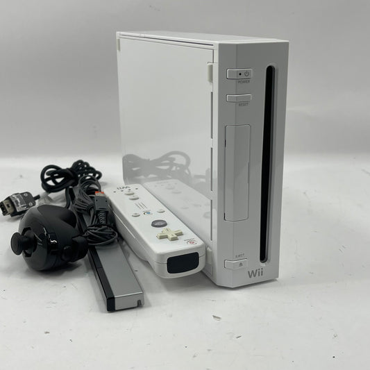 Nintendo Wii Video Game Console RVL-001 White