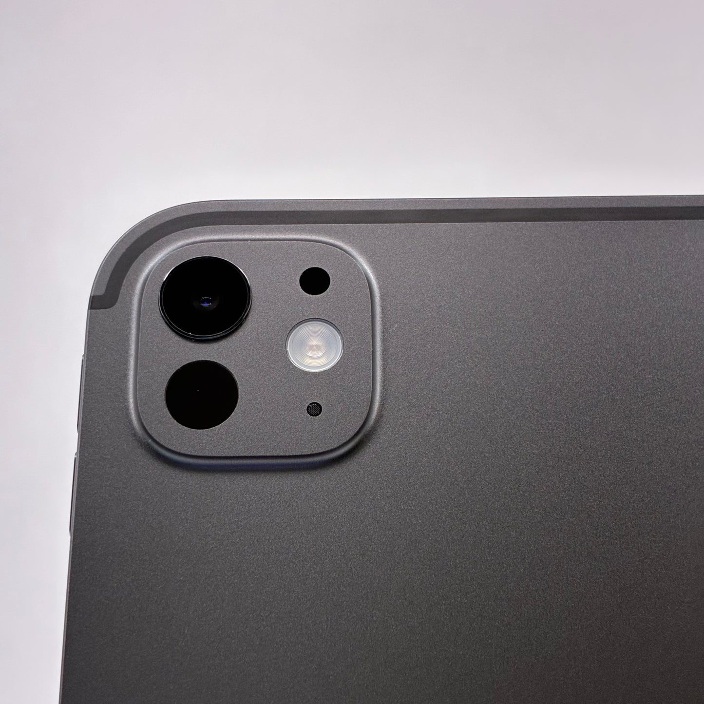 Unlocked Apple iPad Pro 11" M5 256GB Space Black ME2N4LL/A