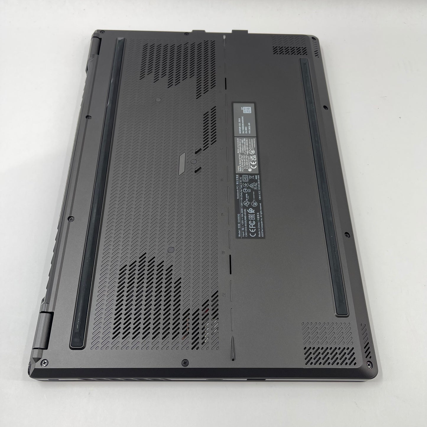 Asus ROG Zephyrus G15 GA503Q Ryzen 9 5900HS 3.3GHz 16GB 1TB GeForce RTX 3070