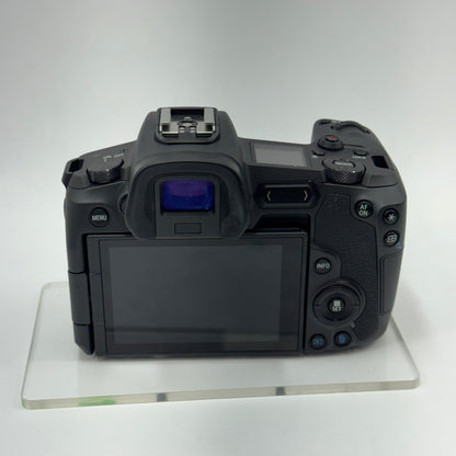Canon EOS R 30.3MP Full Frame Mirrorless Digital Camera With RF 24-105mm Lens