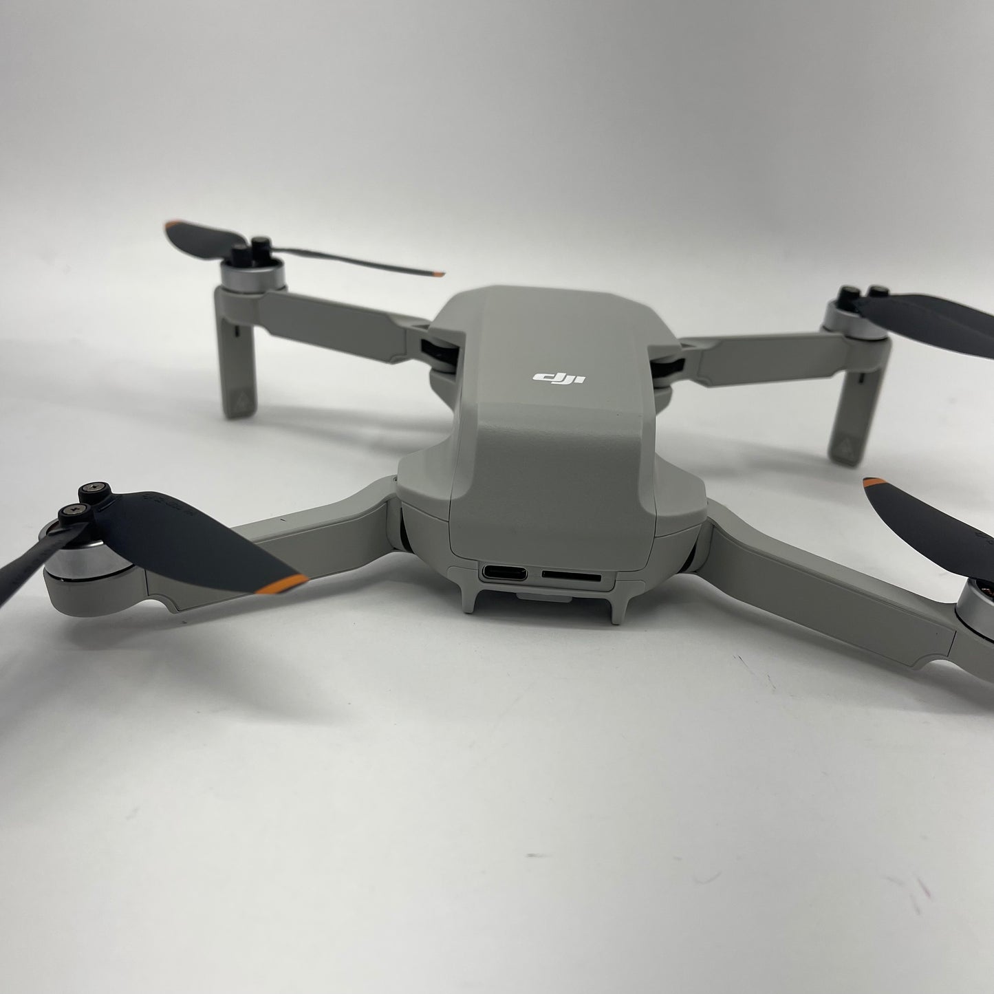 DJI Mini 4K 4K Quadcopter Camera Drone MT2SD