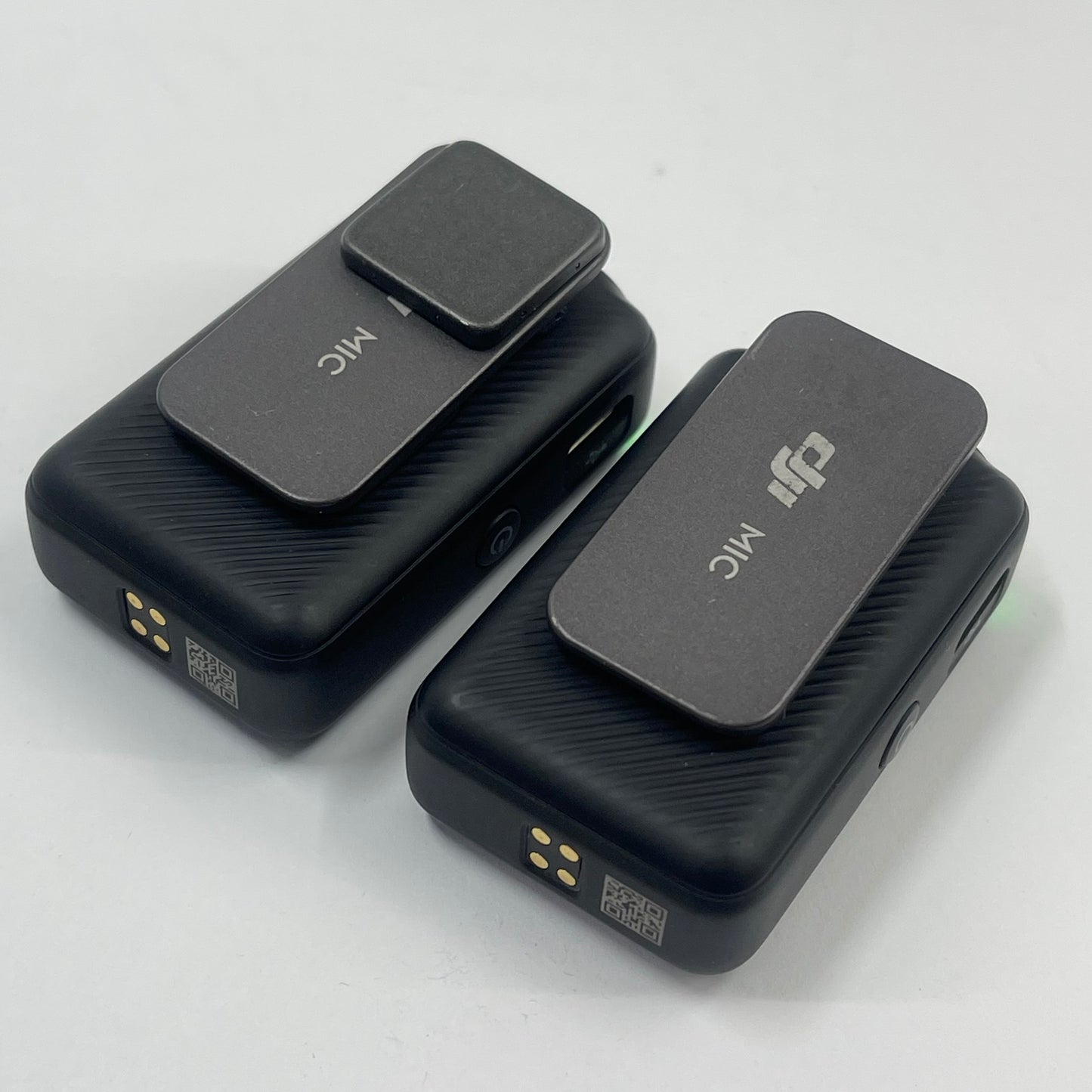 DJI Mic 2 2-Person Compact Digital Wireless Microphone System/Recorder ASB-01