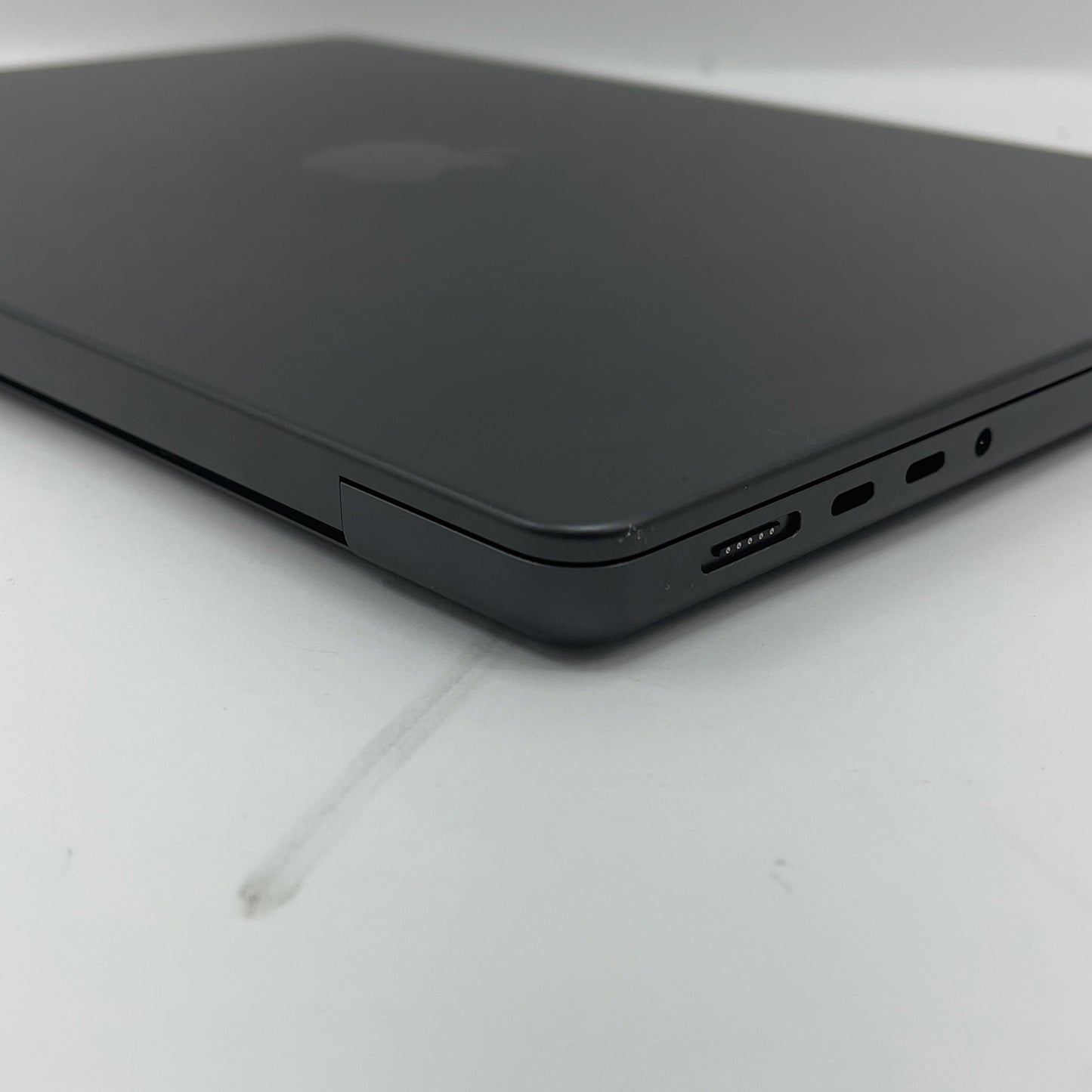 2024 Apple MacBook Pro 14" M4 Pro 16C GPU 4.5GHz 24GB RAM 512GB SSD A3401