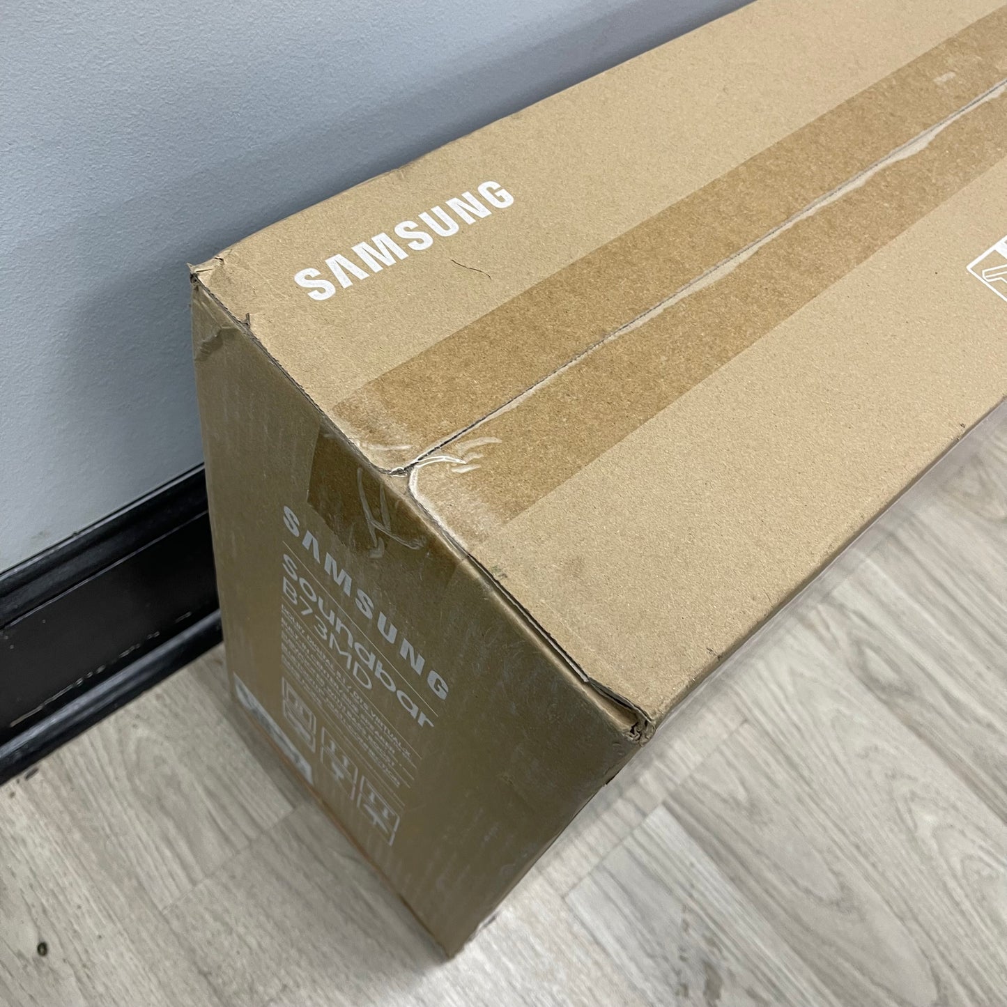 New Samsung B73MD 5.1Ch. Soundbar & Subwoofer Black HW-B73MD