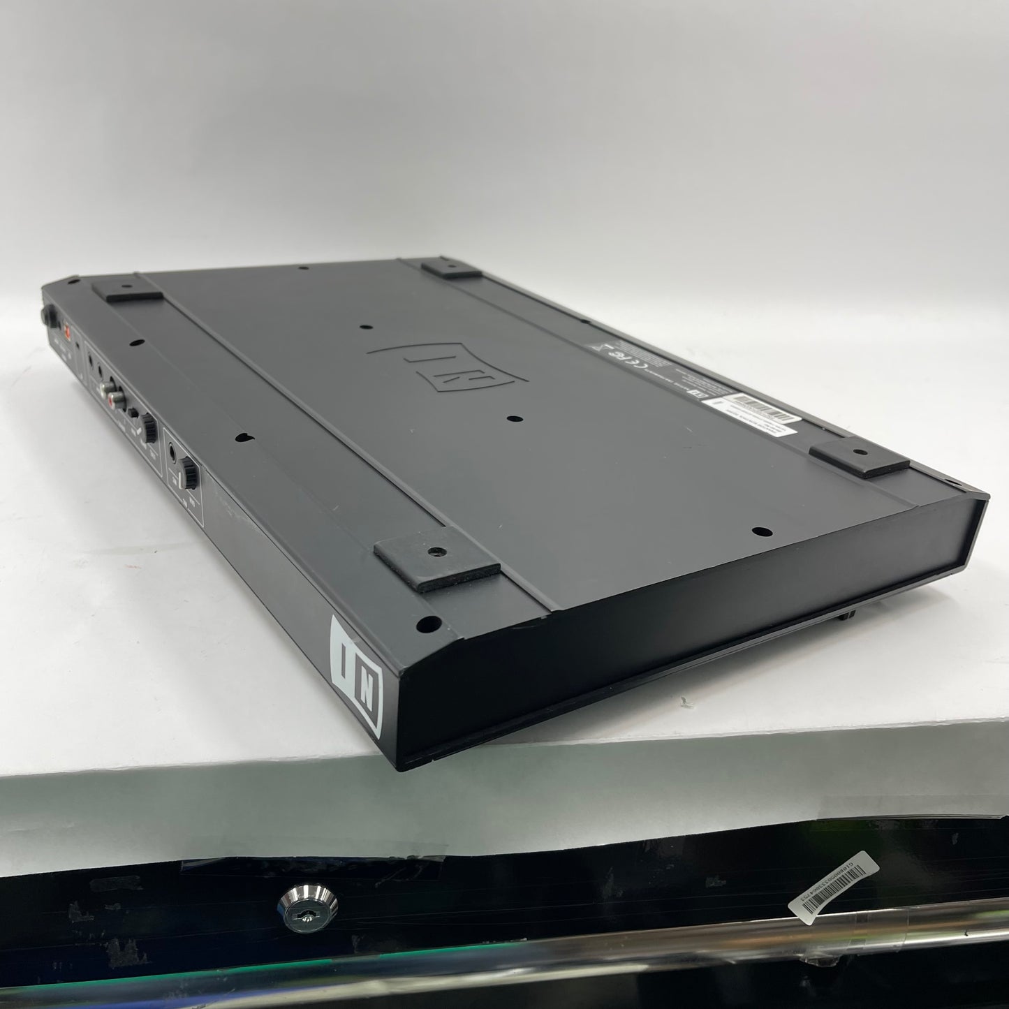 Native Instruments Traktor Kontrol S2 MK1 2-Channel DJ controller