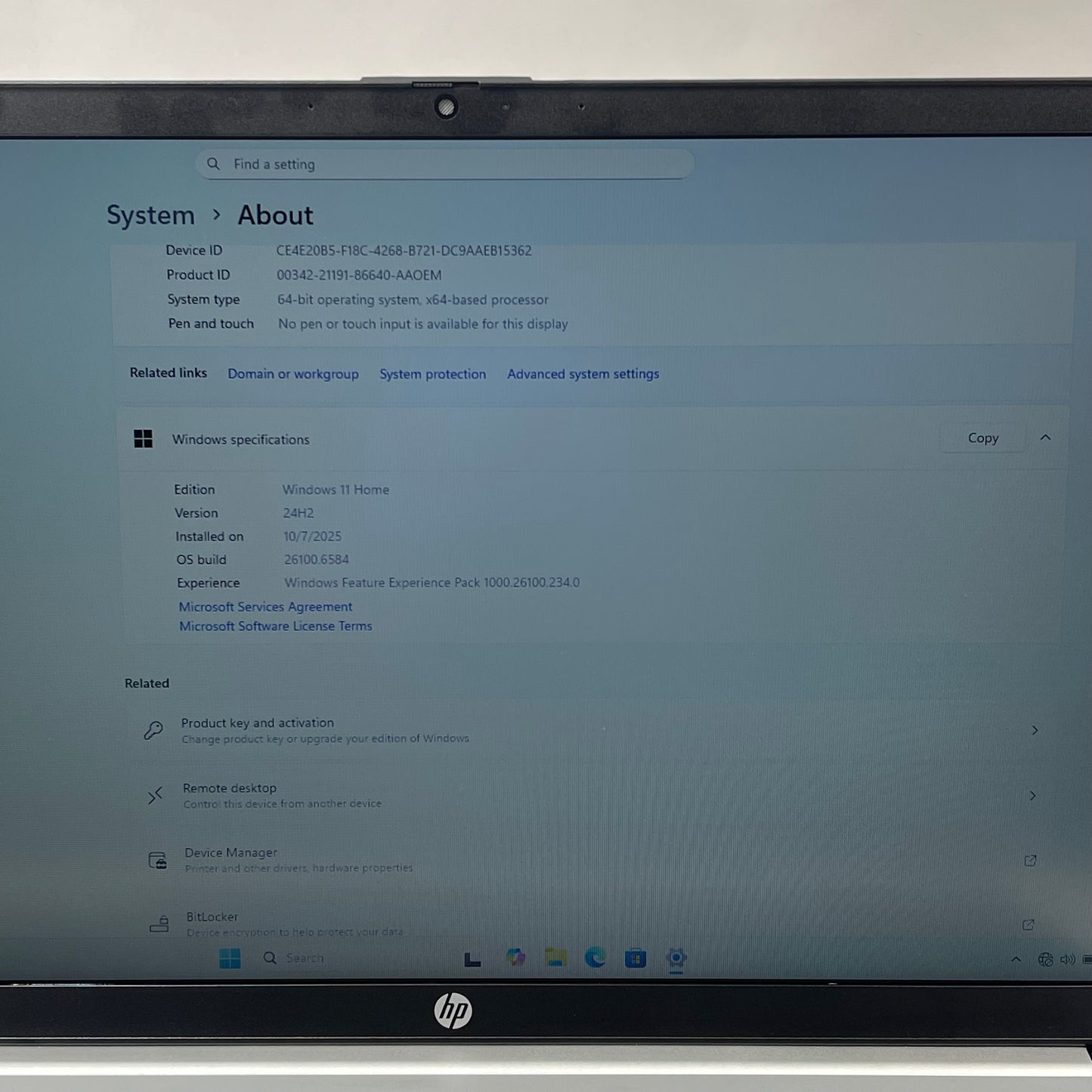 HP Laptop 17-CP2196NR 17.3" Ryzen 3 7320U 2.4GHz 8GB RAM 500GB SSD