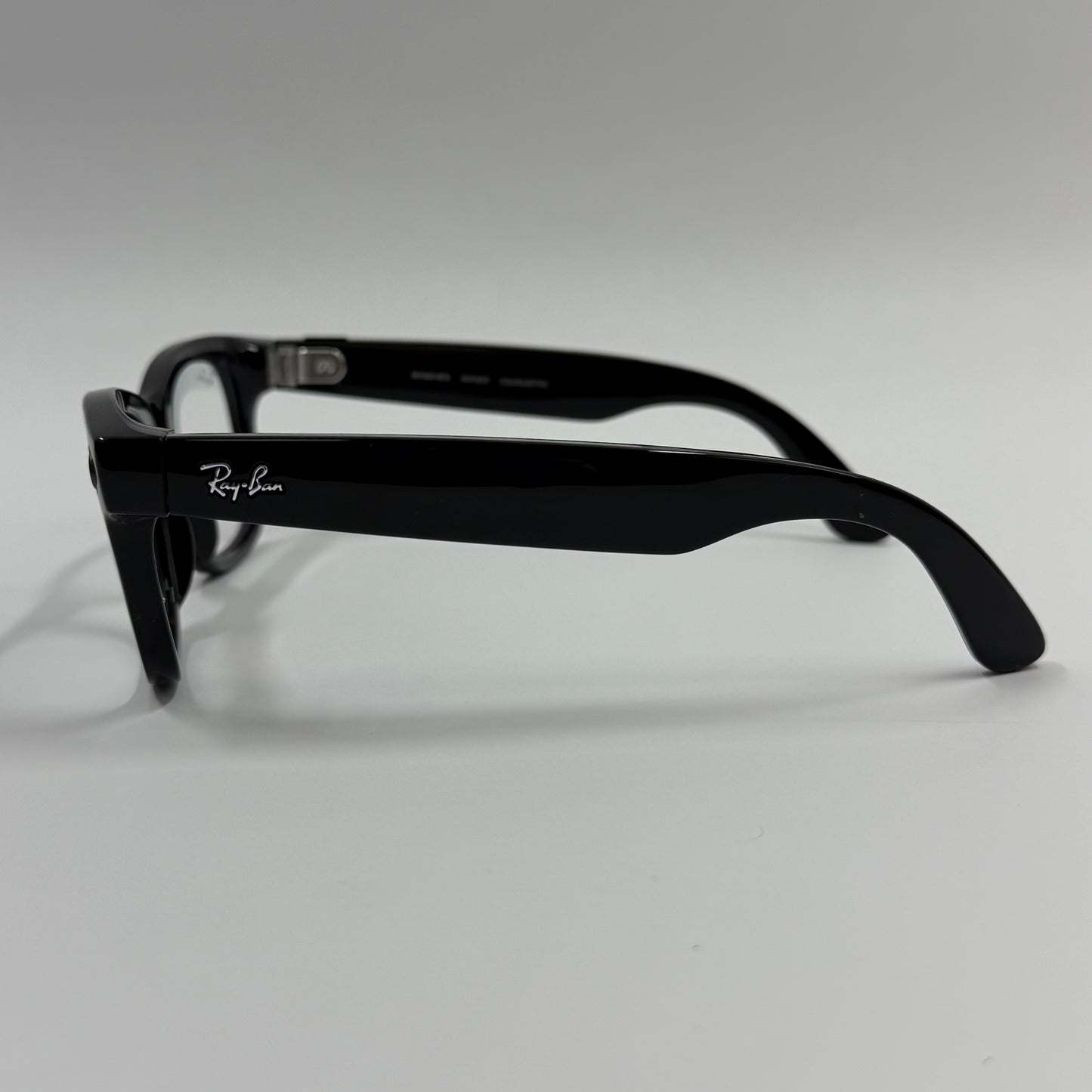 Ray-Ban Meta Wayfarer Gen 1 Shiny Black Standard RW4006 601/SB AI Smart Glasses
