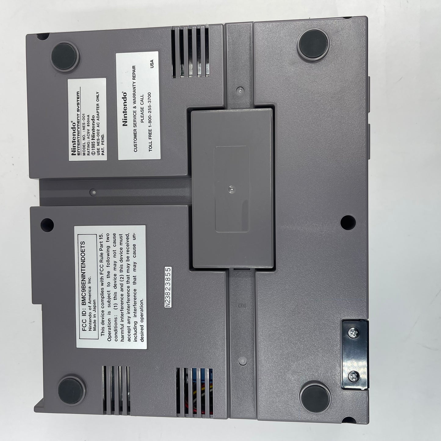 Nintendo Entertainment System NES Video Game Console NES-001 Gray