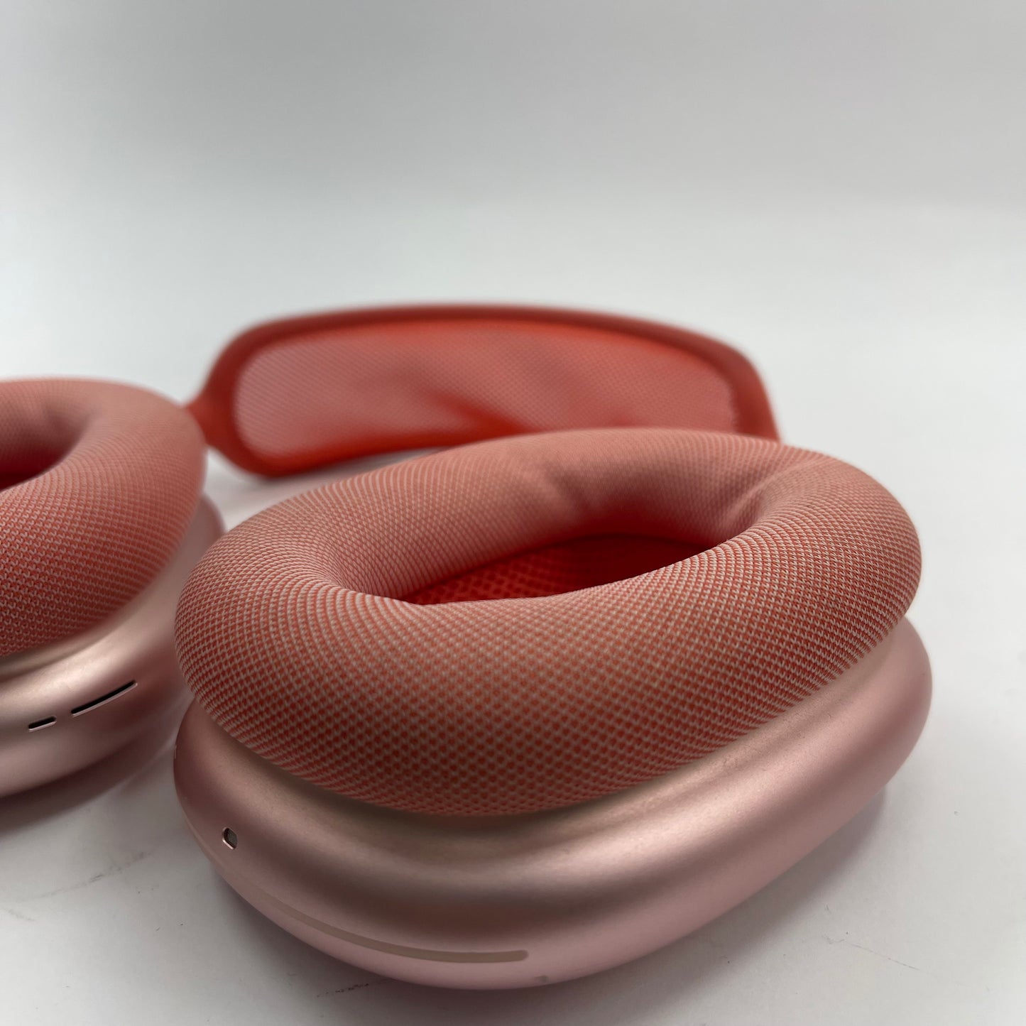 Apple AirPods Max Lightning Wireless Over-Ear Headphones Orange MWW73AM/A