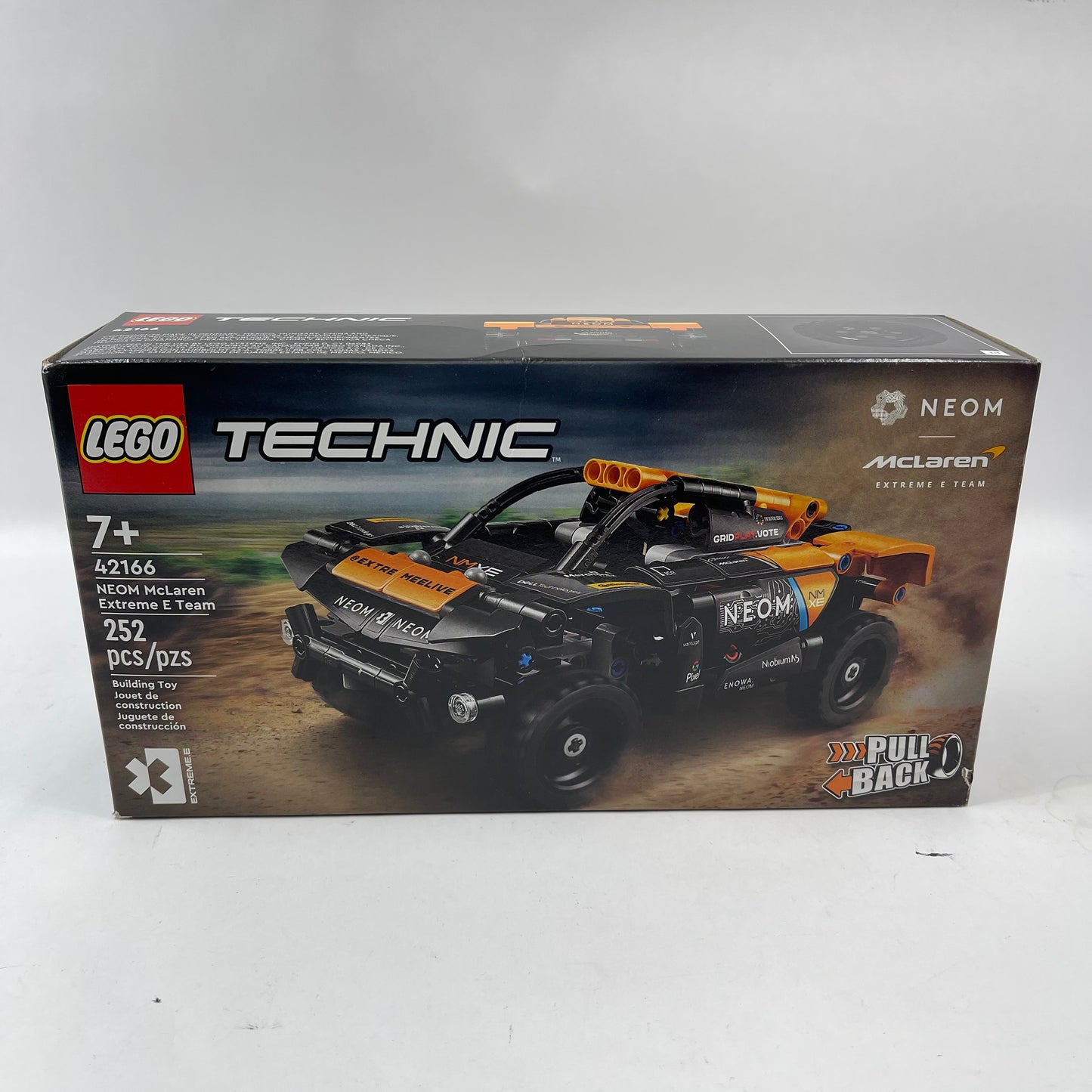 New LEGO TECHNIC NEOM McLaren Extreme E Team Set 42166
