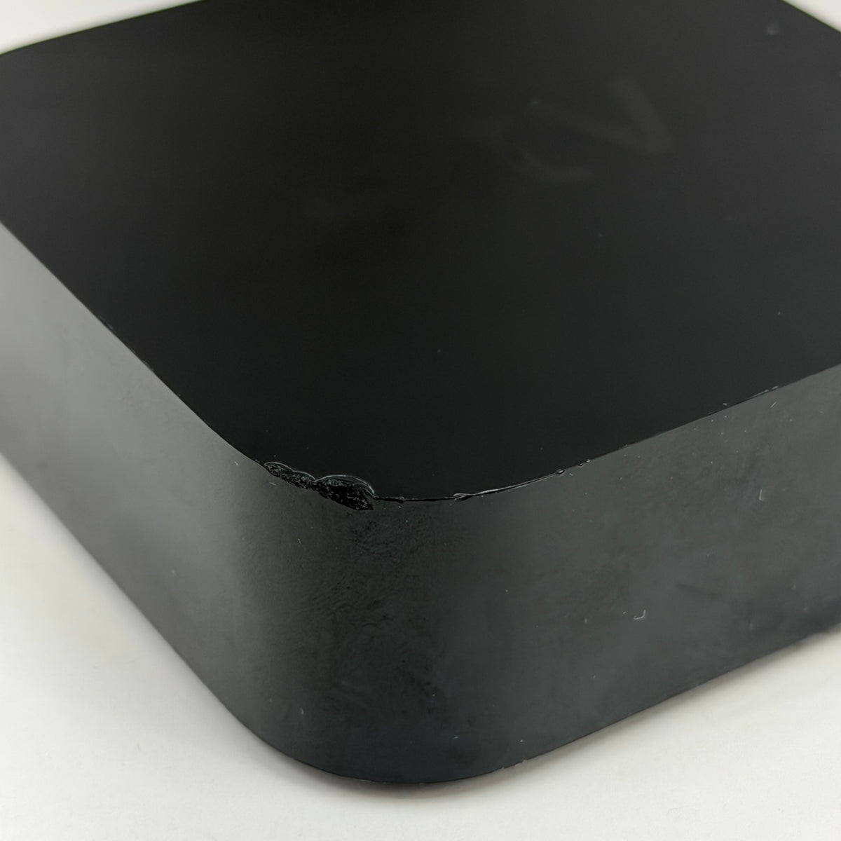 Apple TV 4K 1st Gen 32GB Digital HD Media Streamer MQD22LL/A WiFi + Ethernet Unit Only