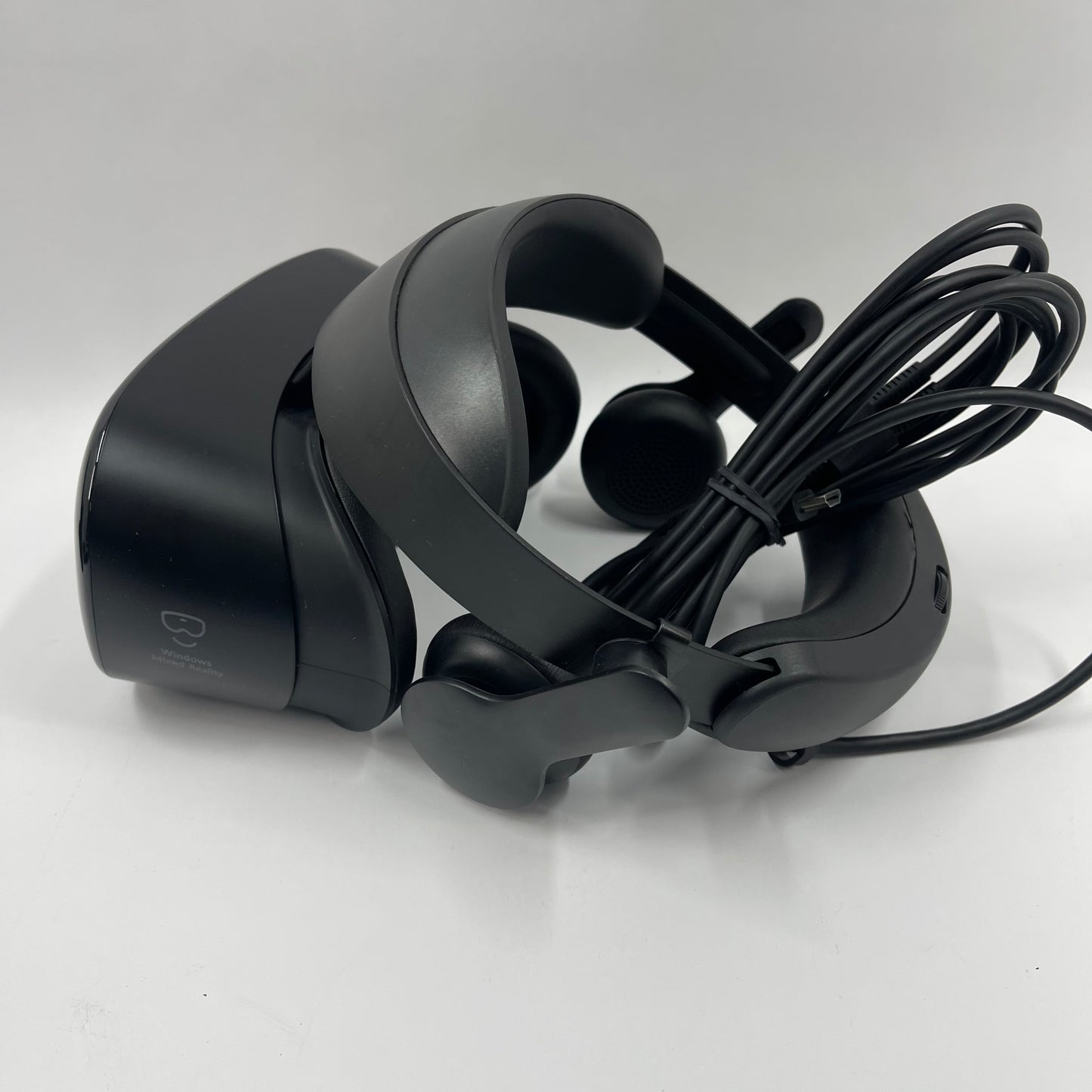 Samsung HMD Odyssey Windows Mixed Reality PC VR Headset XE800ZAA