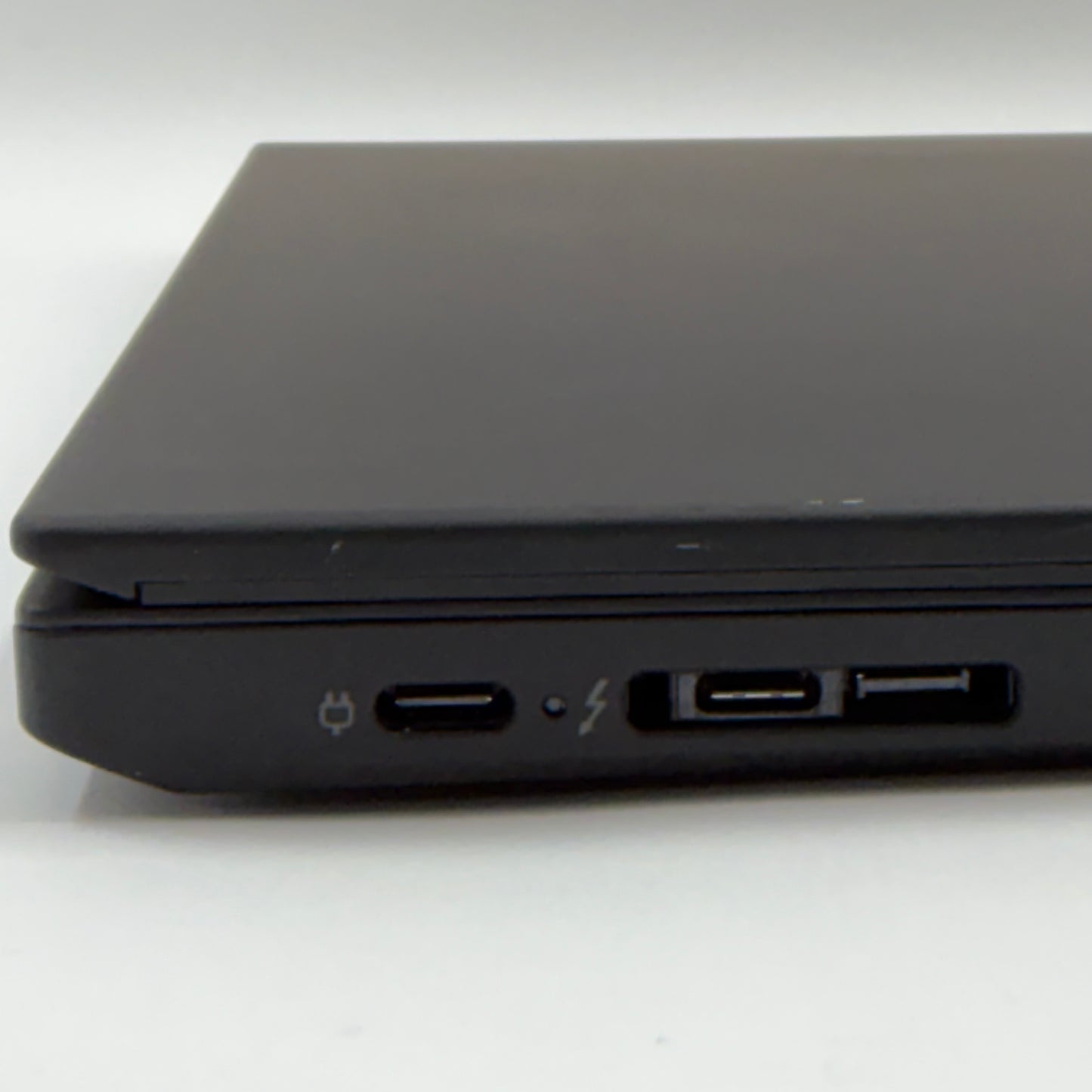 Lenovo ThinkPad T14 Gen 2 20W0003KUS 14" i5-1135G7 2.4GHz 16GB RAM 512GB SSD