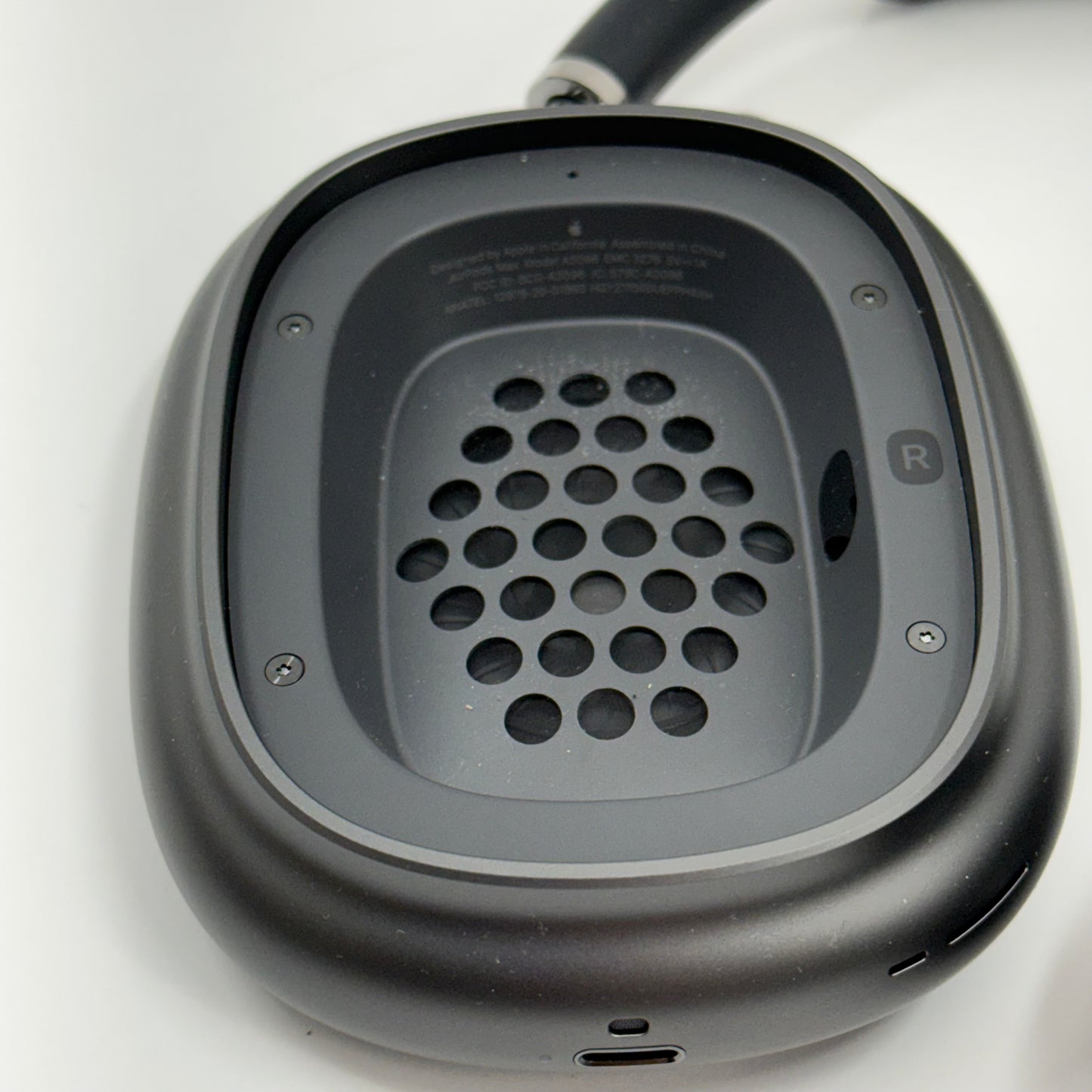 Apple AirPods Max Wireless Over-Ear Headphones Space Gray MGYH3AM/A