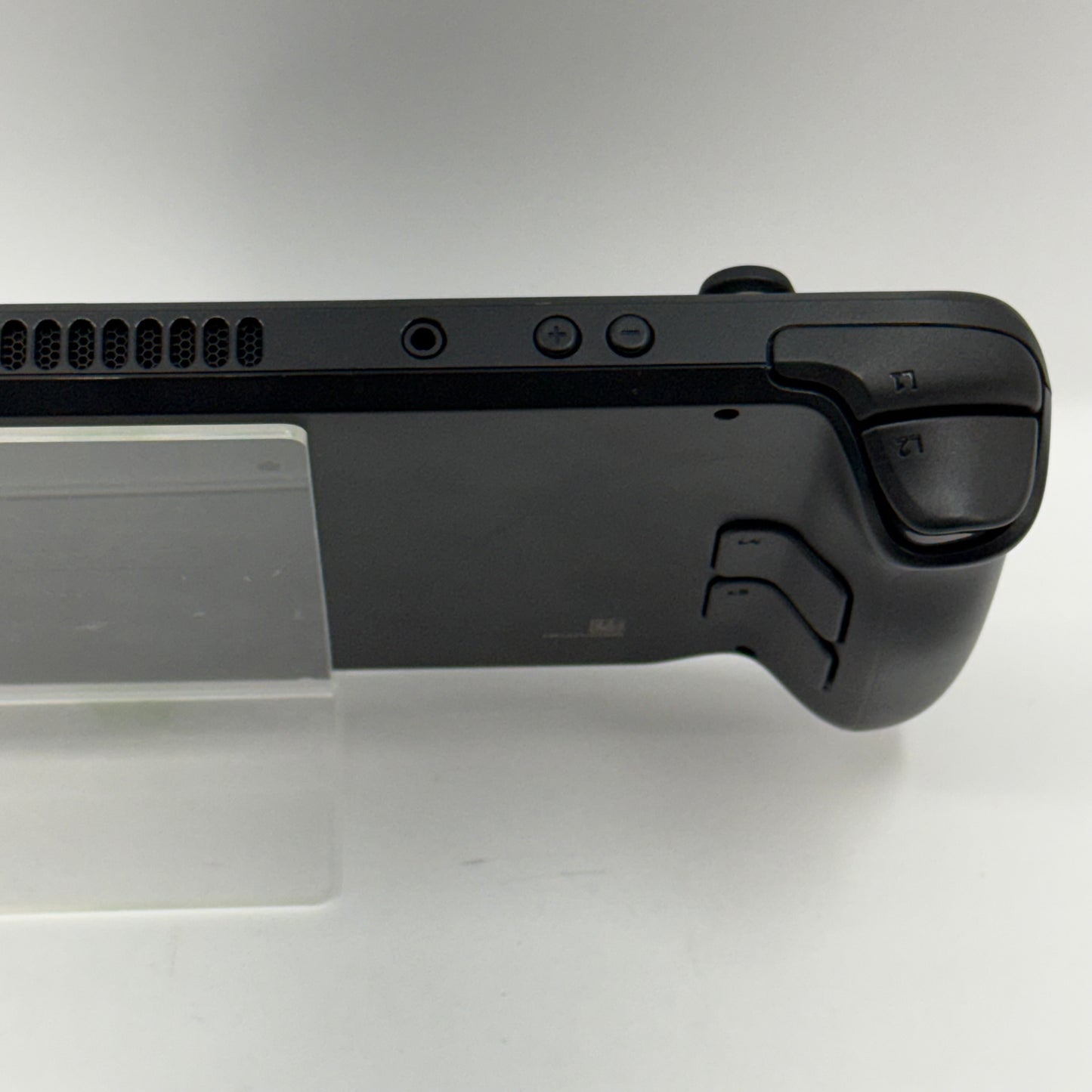 Valve Steam Deck 7" AMD 7nm Ryzen APU 16GB RAM 256GB Black 1010