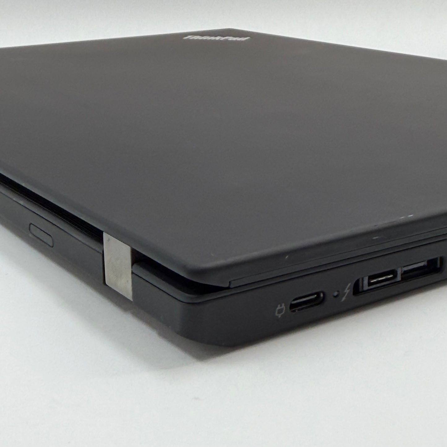 Lenovo ThinkPad T14 Gen 2 20W0003KUS 14" i5-1135G7 2.4GHz 16GB RAM 512GB SSD