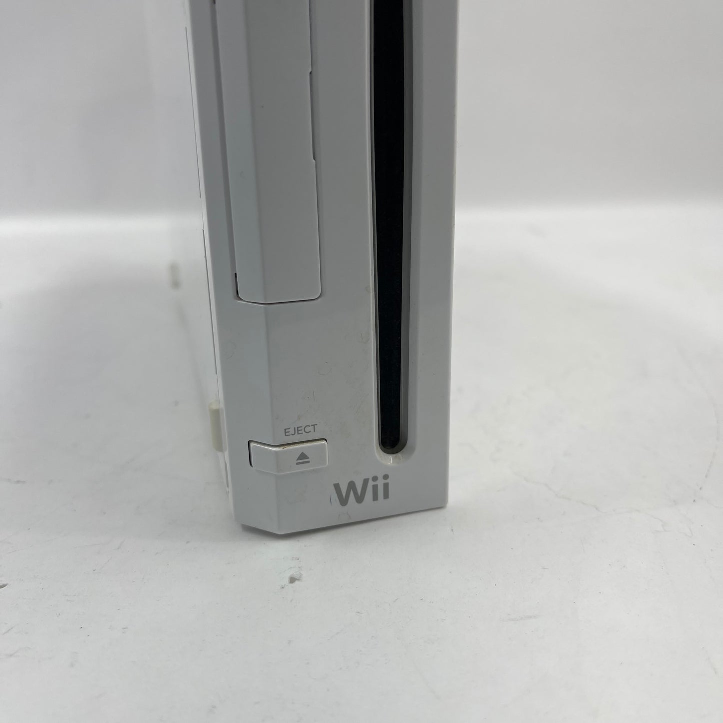 Nintendo Wii Video Game Console RVL-001 White