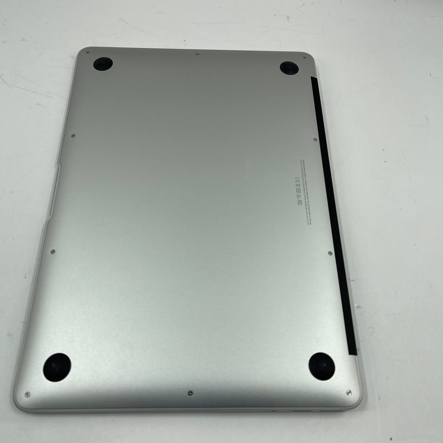 2017 Apple MacBook Air 13.3" i5 2.9GHz 8GB RAM 128GB HDD Silver A1466