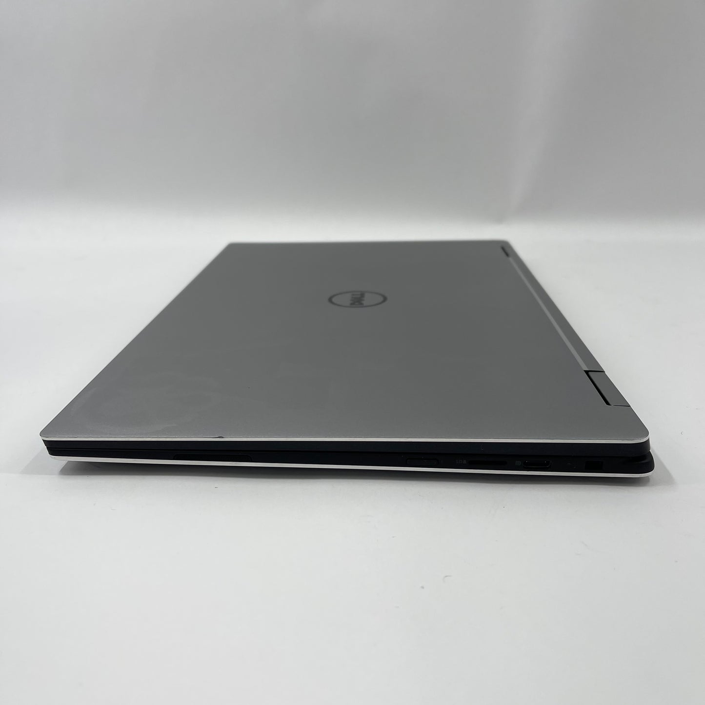 Dell XPS 13 9365 2-IN-1 13.3" i5-7y54 1.6GHz 4GB RAM 128GB SSD